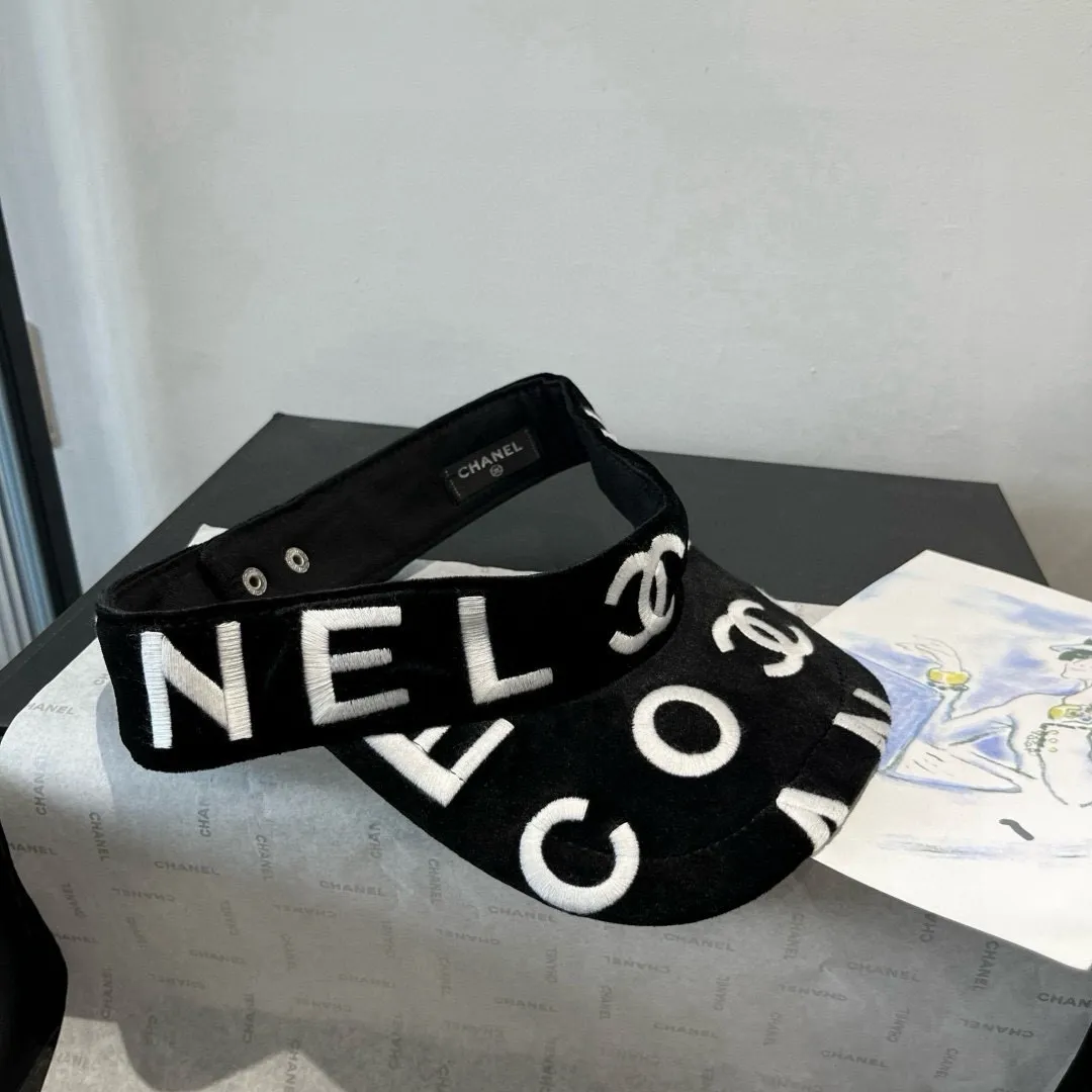 💰80¥ Chanel new empty top peaked hat