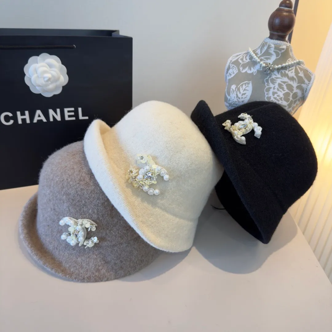 💰120¥ Chanel's new wool curled basin hat, irregular cut design, head circumference 57cm