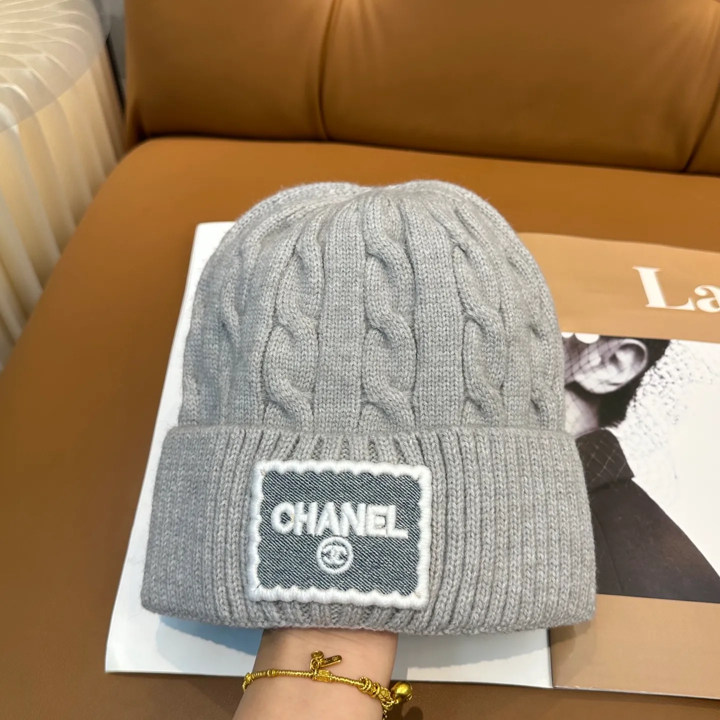 P56 CHANEL small and popular knitted hat! Xiaohongshu’s new product is released, it’s so 🉑️, high-elastic fabric, classic colors, same style for men and women.