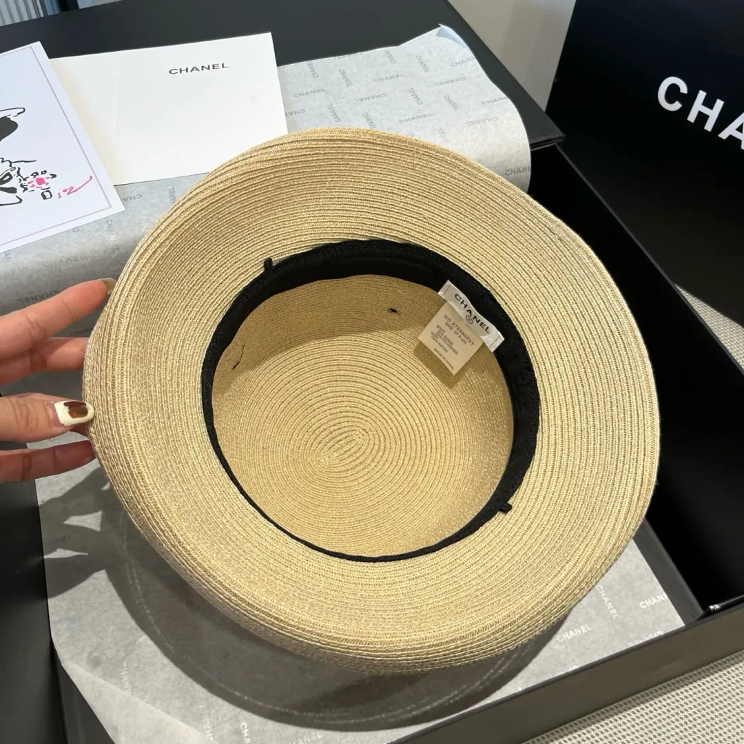 💰140¥ Chanel curled straw hat, head circumference 57cm