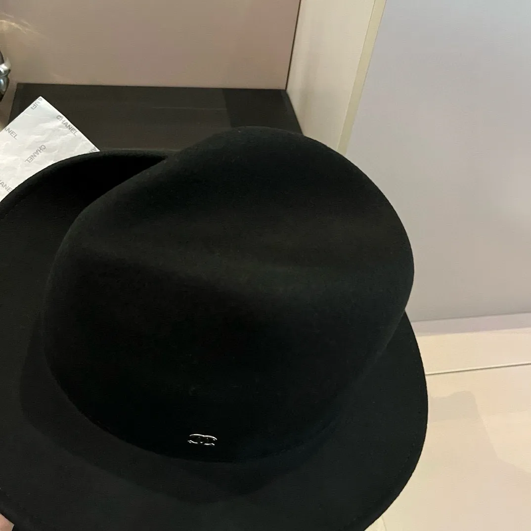 💰190¥ Chanel official wool hat, % wool fabric🦙, head circumference 57cm
