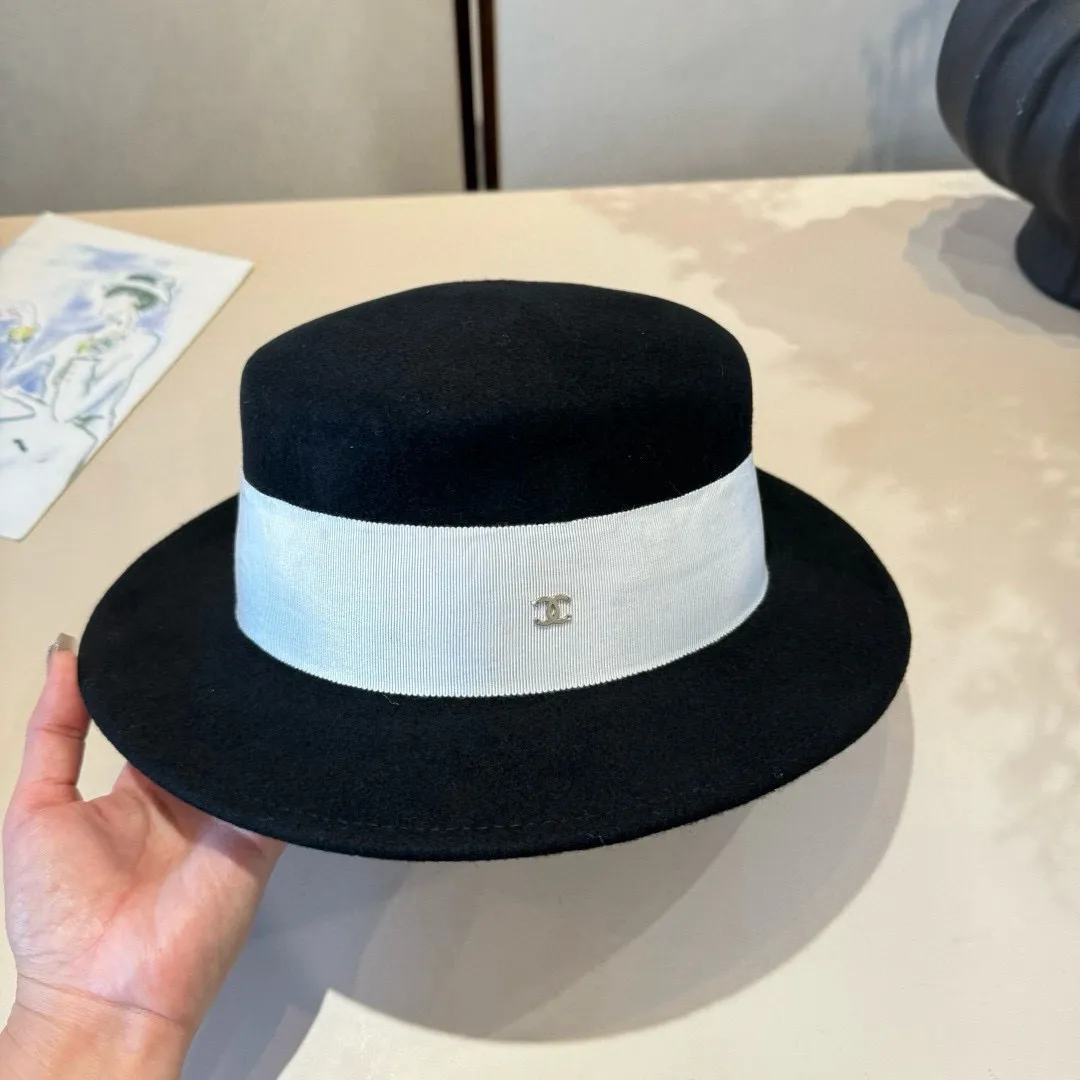 💰180¥ Chanel Chanel new classic lady style flat top hat, head circumference 57cm