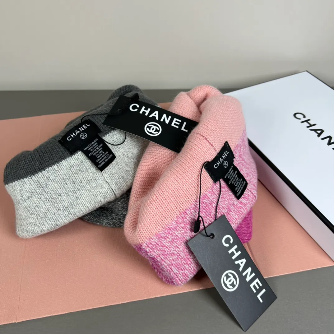 p70💰CHANEL, the popular knitted hat from the official website! Xiaohongshu’s new product is released, it’s so 🉑️, high-elastic fabric, classic colors, same style for men and women.