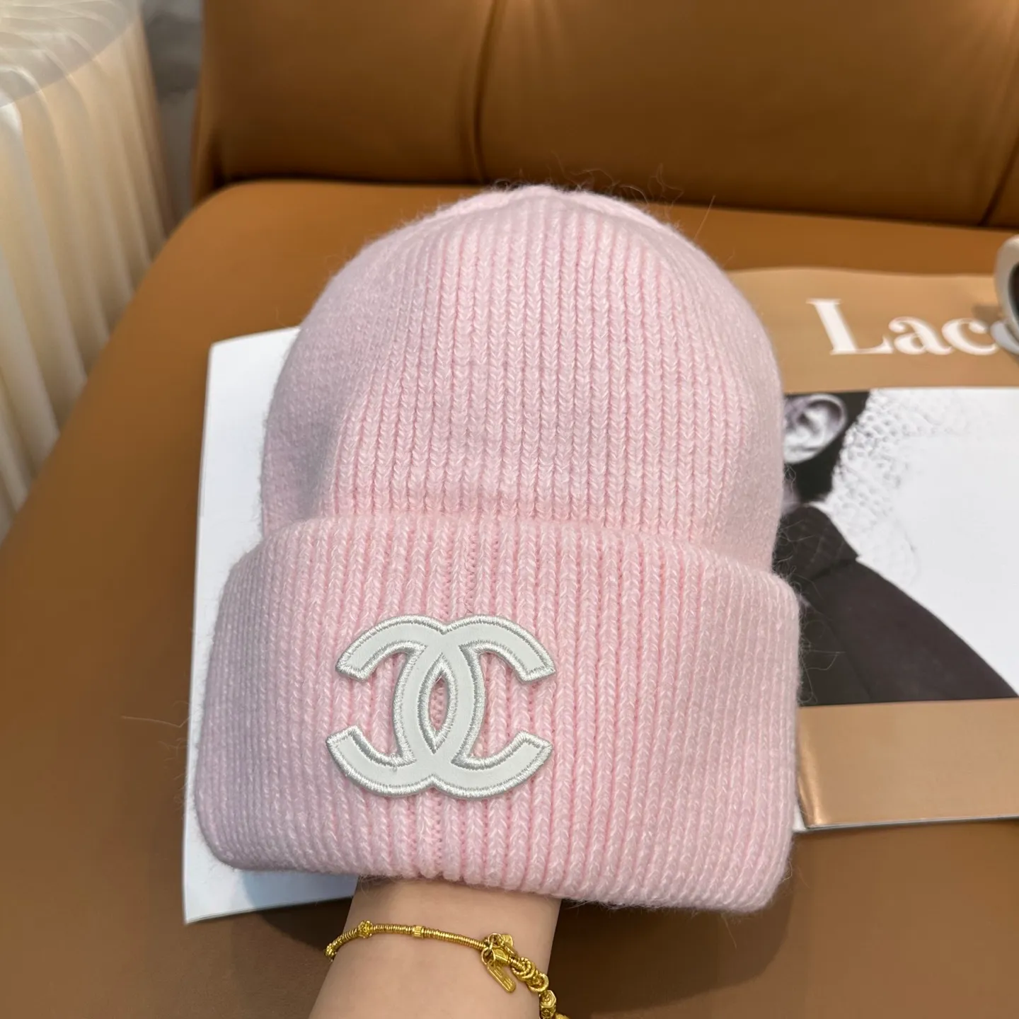 P60 CHANEL small and popular knitted hat! Xiaohongshu’s new product is released, it’s so 🉑️, high-elastic fabric, classic colors, same style for men and women.