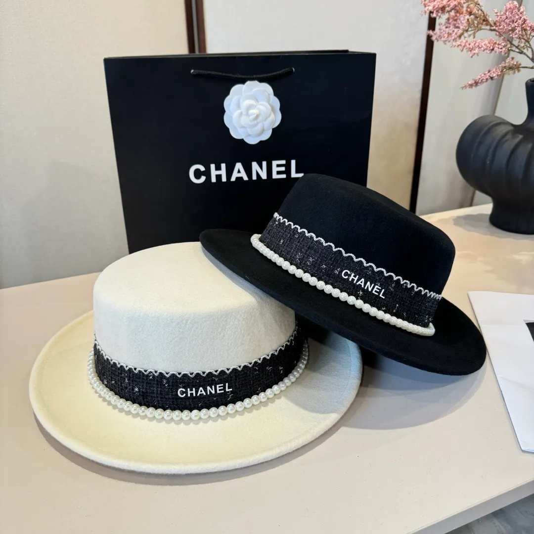 💰180¥ Chanel new wool top hat, flat top hat, 100% wool fabric 🦙%, head circumference 57cm