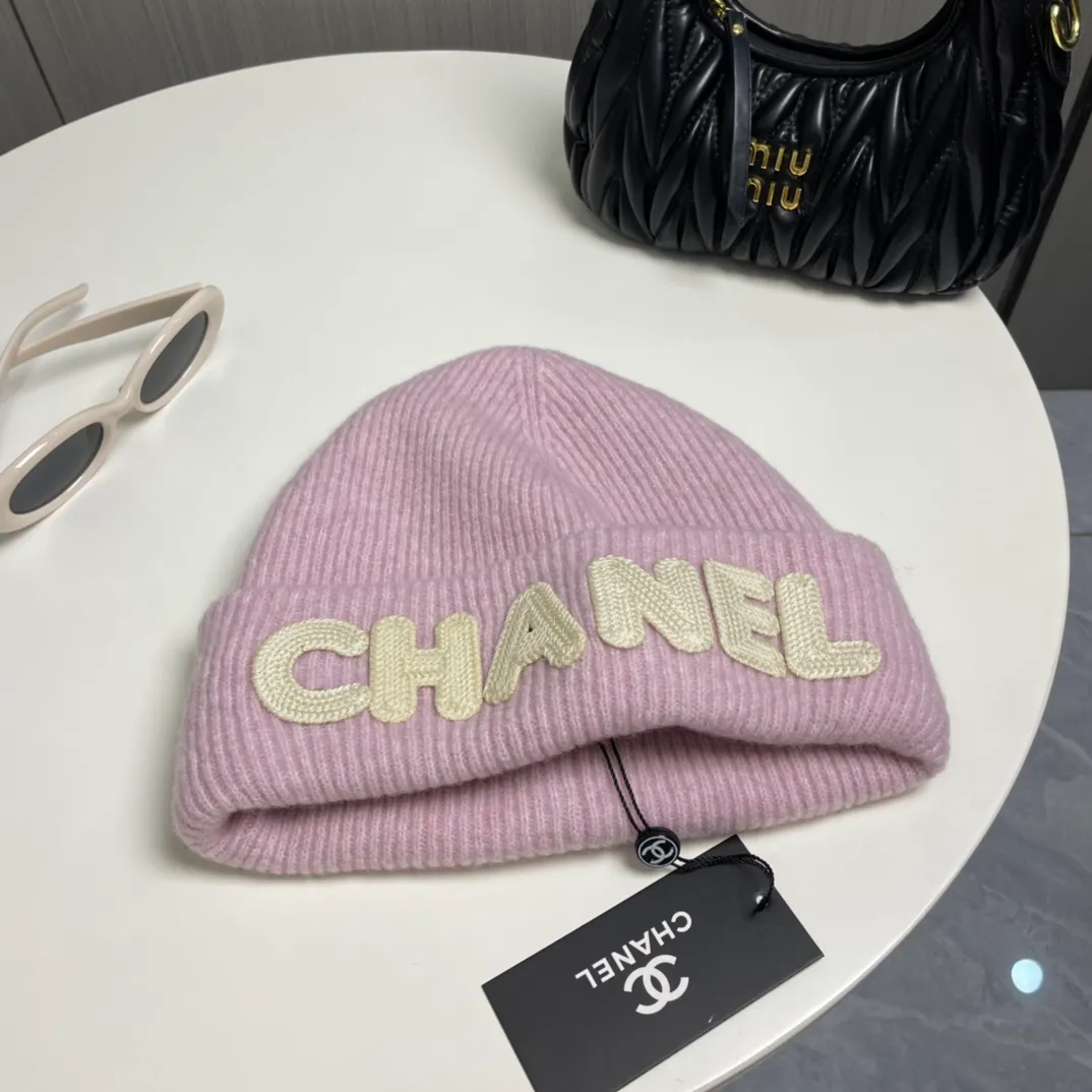 P66 comes with dust bag 🌺 [CHANEL] New wool knitted hat, Xiaohongshu, recommended by major Internet celebrities! Thicker and warmer, fashionable and popular🌸First-class texture, the best brand for keeping warm in autumn and winter, order now, limited quantity available