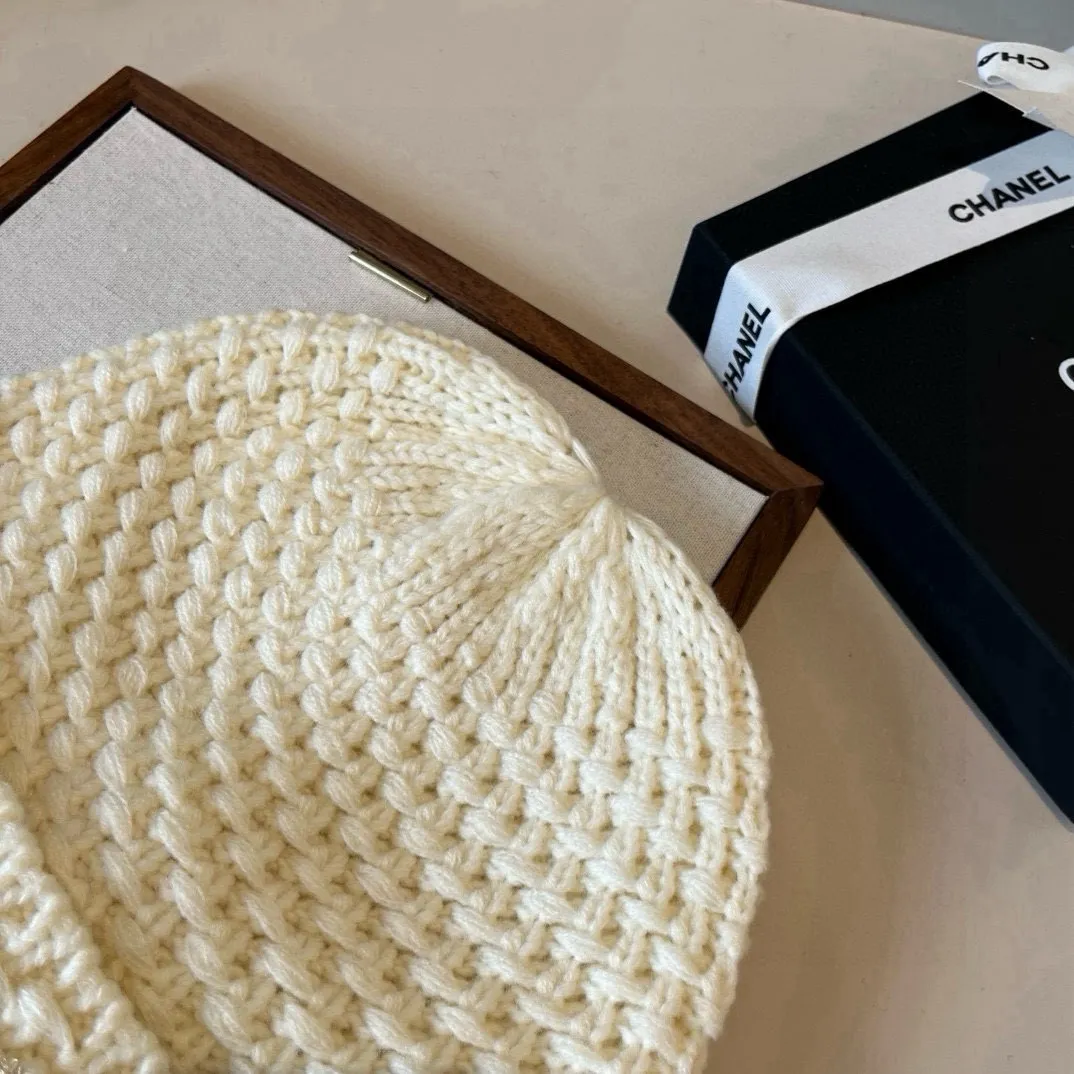 💰70¥ Chanel knitted beanie