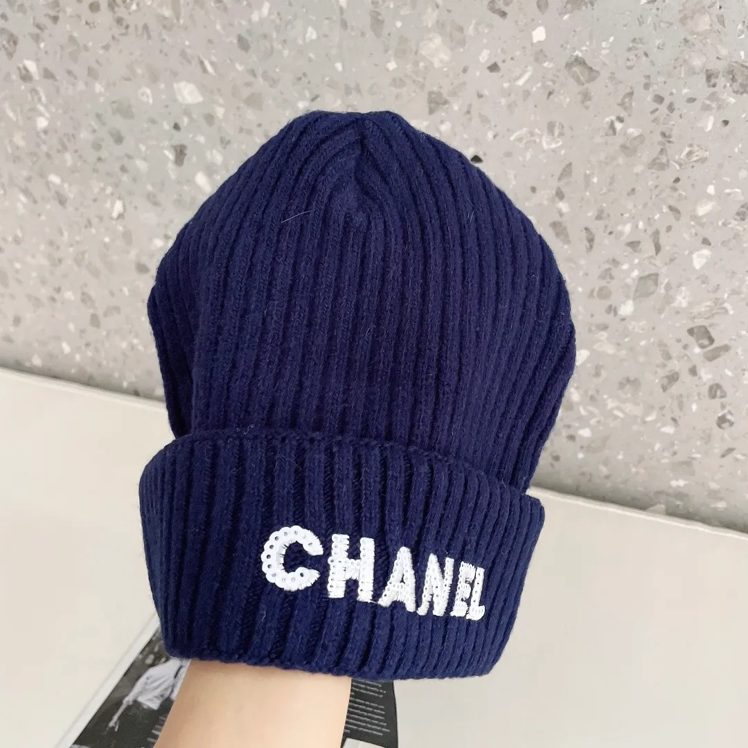 P70 CHANEL autumn and winter women's wool woven warm knitted hat, cashmere soft and waxy texture, authentic grade enjoyment! 1:1 customized, original label! High quality in stock!