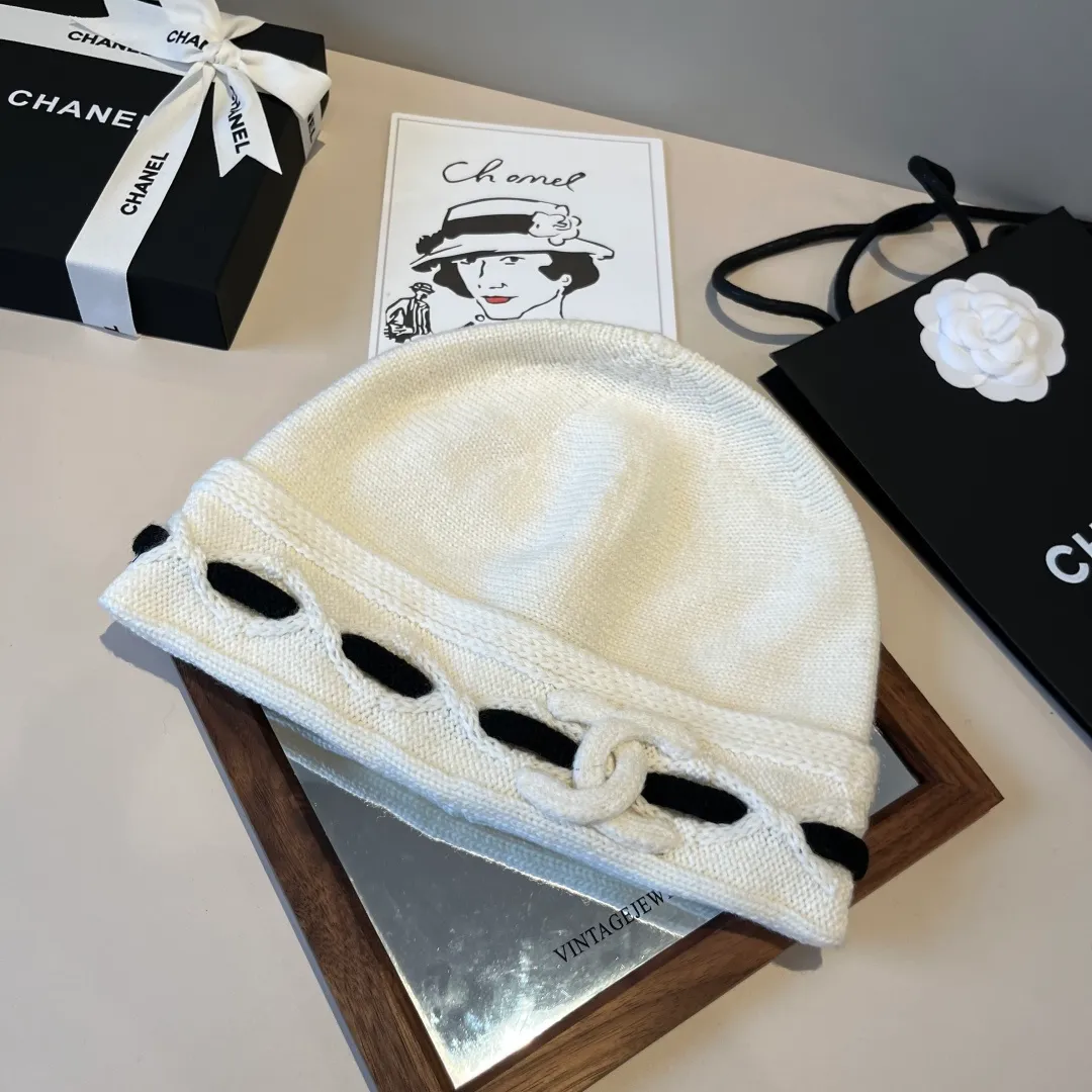 💰70¥ Chanel knitted beanie