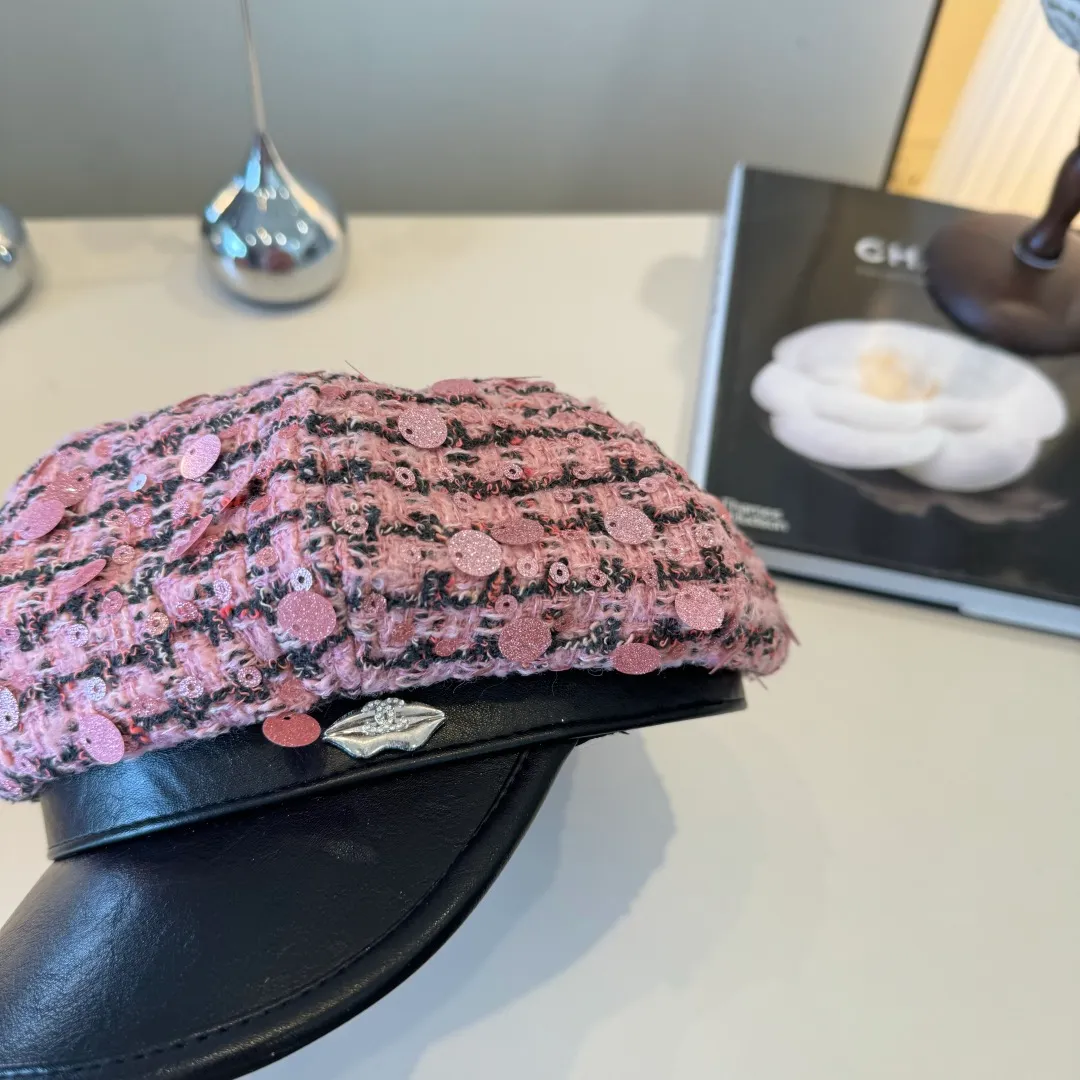 💰100¥ Chanel Chanel new duck-billed limpet, glitter peaked cap, spring and autumn new style, head circumference 57cm