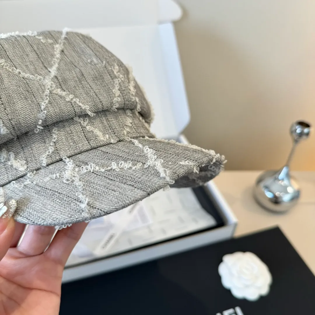 💰100¥ Chanel new duck bill painter's hat, head circumference 57cm