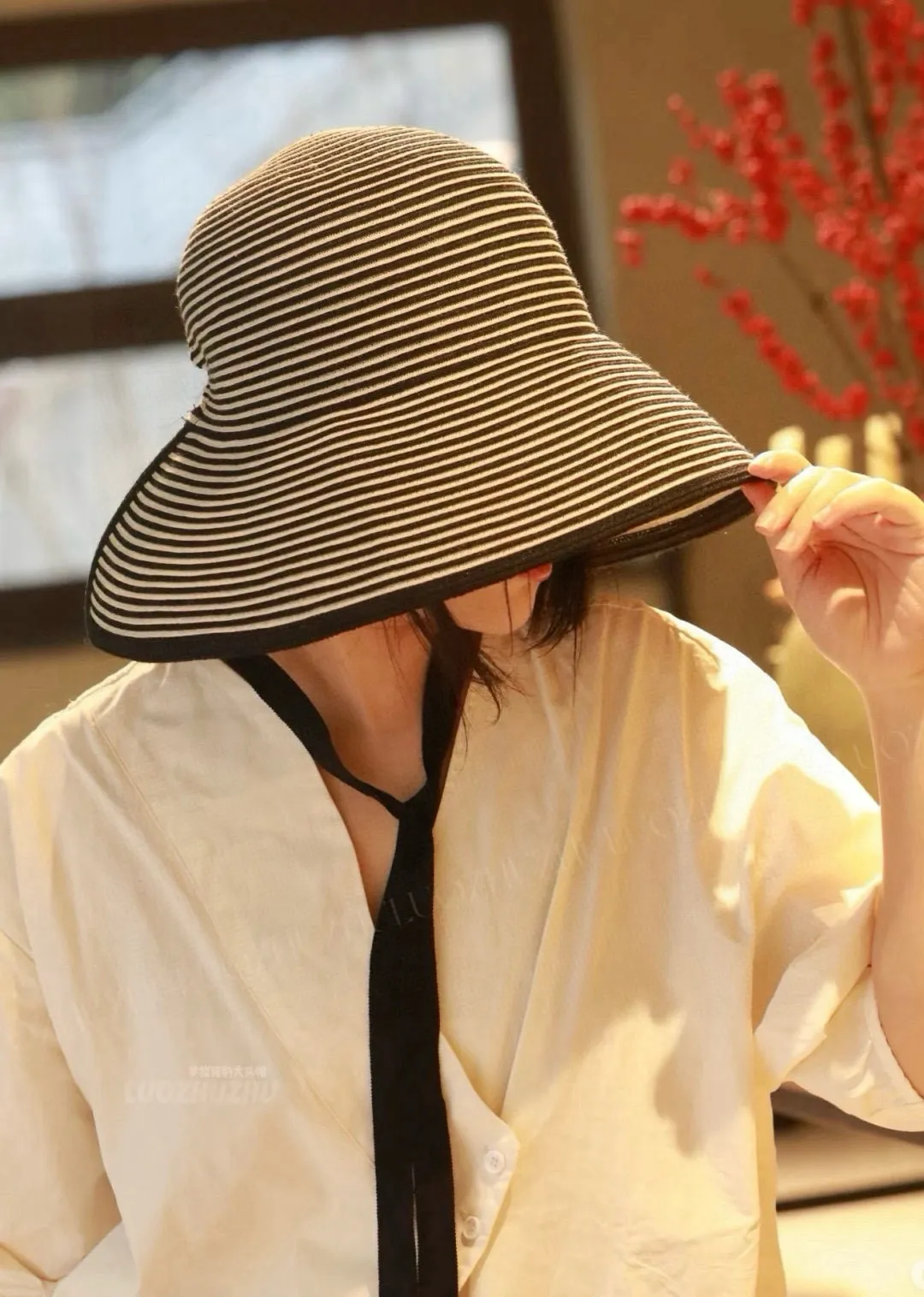 💰150¥ Chanel new striped sun hat, basin hat, foldable straw hat, head circumference 57cm