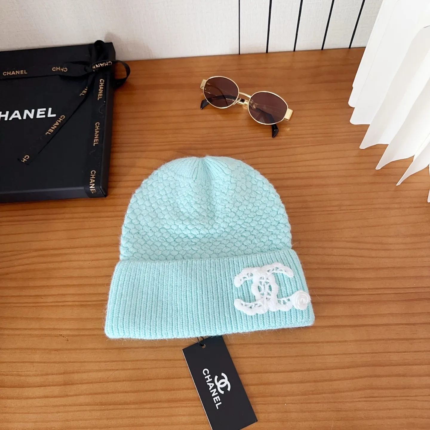 💰90 Chanel official website releases CHANEL small and popular knitted hat! Xiaohongshu’s new product is released, it’s so 🉑️, high-elastic fabric, classic colors, same style for men and women.