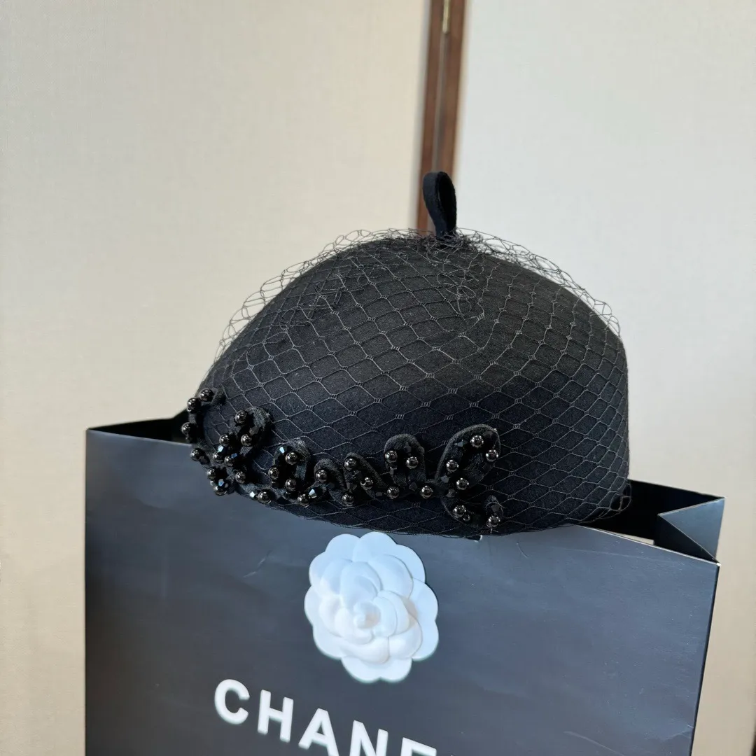 💰180¥ Chanel beret, customized with small fragrance style high-end fabrics, head circumference 57cm