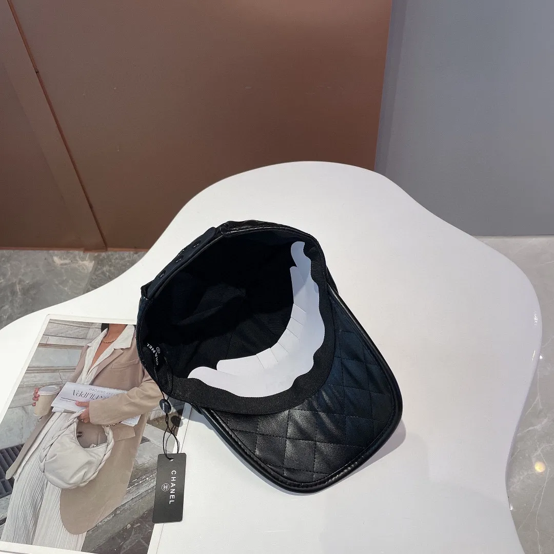 🉐70 CHANEL Chanel 2022 new autumn and winter original single internet celebrity popular baseball cap 🌹 Lingge small fragrant style fisherman hat 😍👍 simple and elegant 👈🏻👍 casual and fashionable 👩 trendy and versatile
