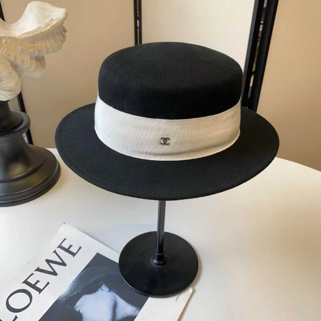 💰180¥ Chanel Chanel new classic lady style flat top hat, head circumference 57cm