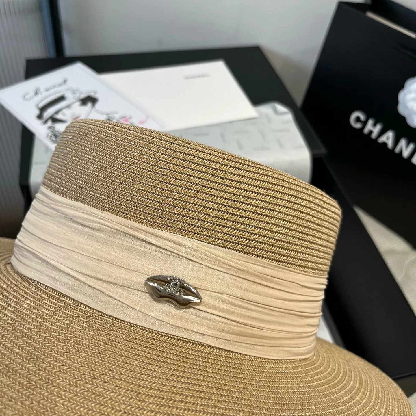 💰160¥ Chanel flat top hat, straw hat, linen accessories, high-end customization, head circumference 57cm