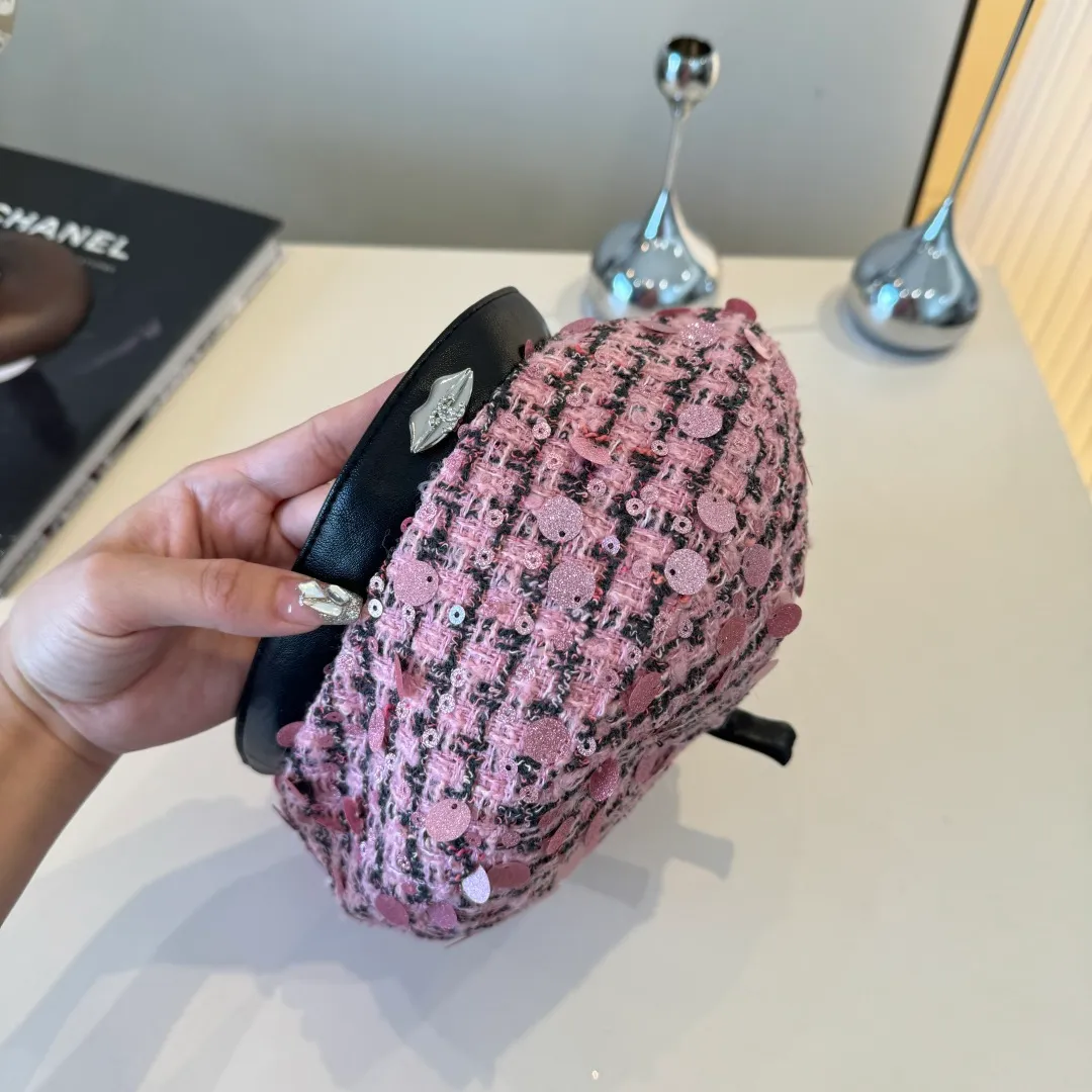 💰100¥ Chanel beret, glitter beret, new style for spring and autumn, head circumference 57cm
