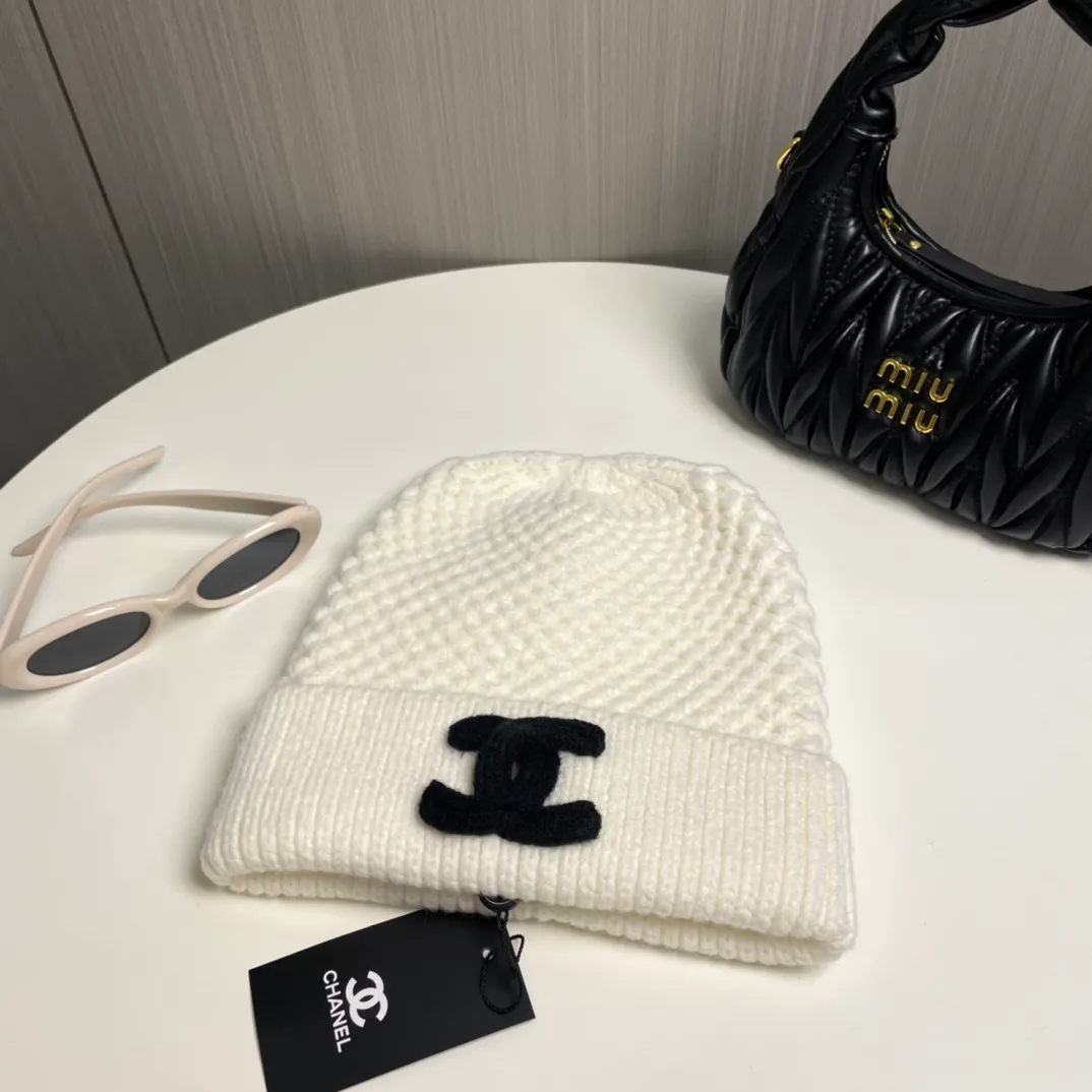 P60 [Chanel CHANEL] official website classic, 70% wool, 30% rabbit fur knitted hat! Xiaohongshu, recommended by major internet celebrities! Thicker and warmer, fashionable and popular🌸First-class texture, the best brand for keeping warm in autumn and winter, order now, limited quantity available