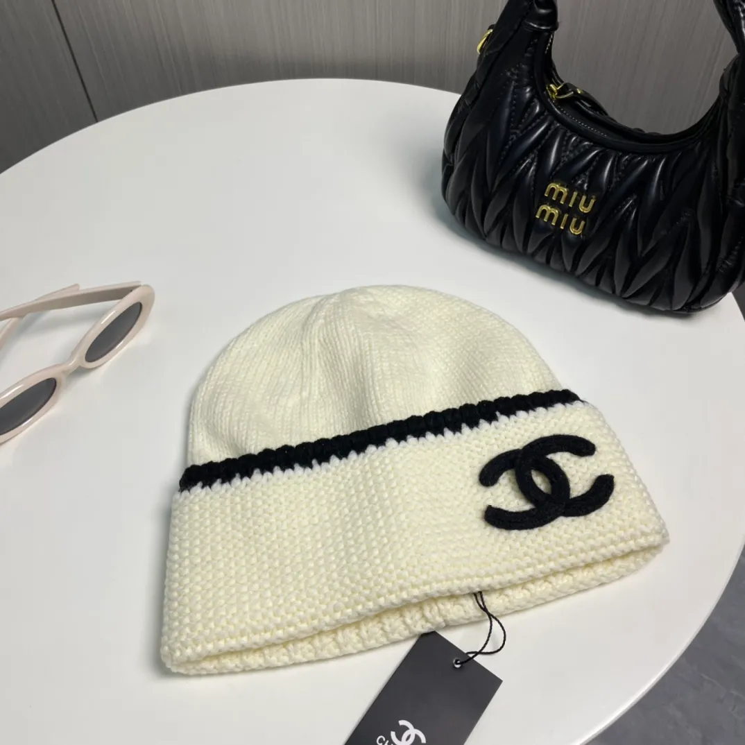 P76 Chanel official website quality Chanel autumn and winter woolen hat recommended by Internet celebrity fashion bloggers, Xiaohongshu's popular style, super soft and comfortable knitted hat with excellent elasticity!