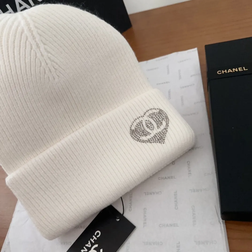 💰60 Chanel official website releases CHANEL small and popular knitted hat! Xiaohongshu’s new product is released, it’s so 🉑️, high-elastic fabric, classic colors, same style for men and women.