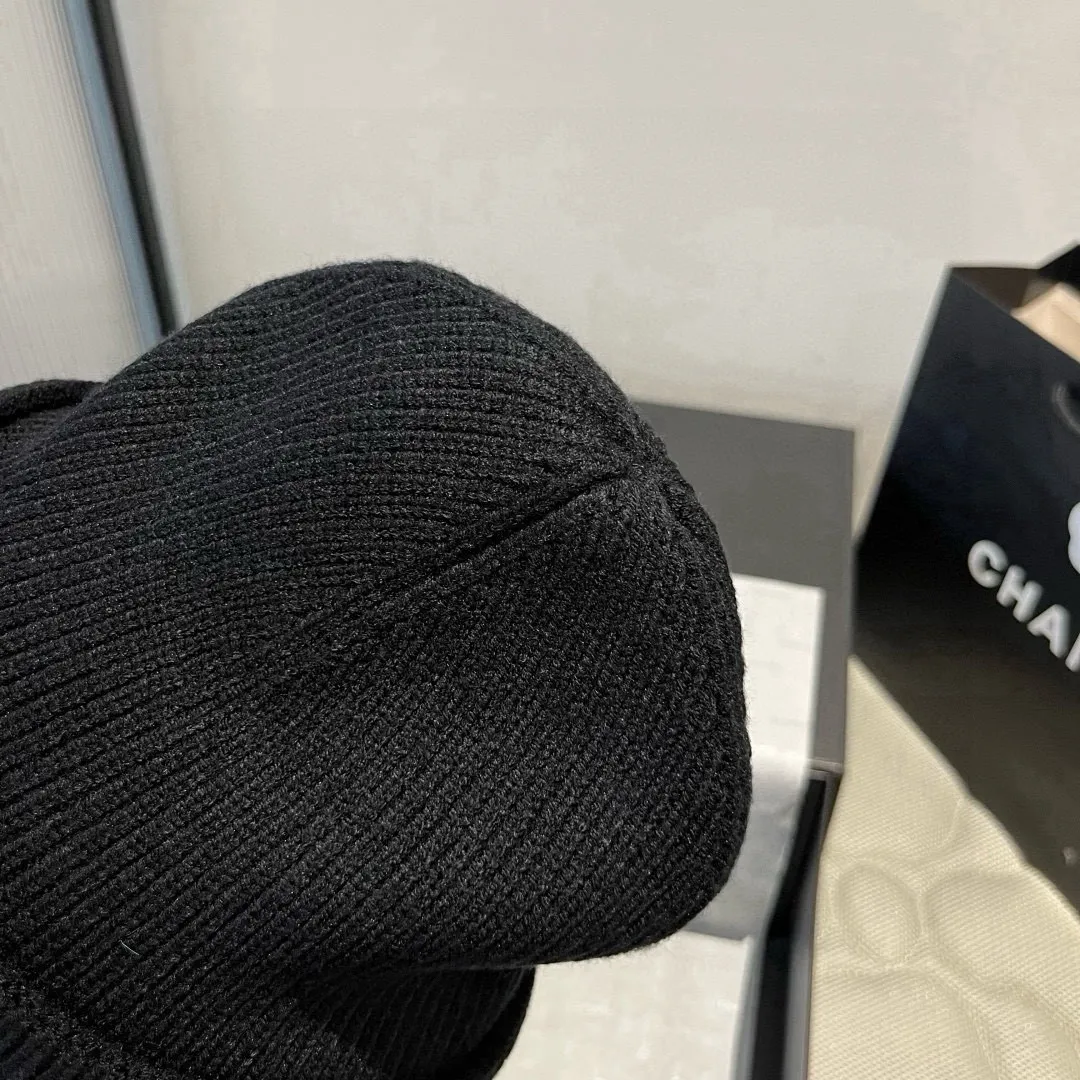 💰70¥ Chanel knitted beanie