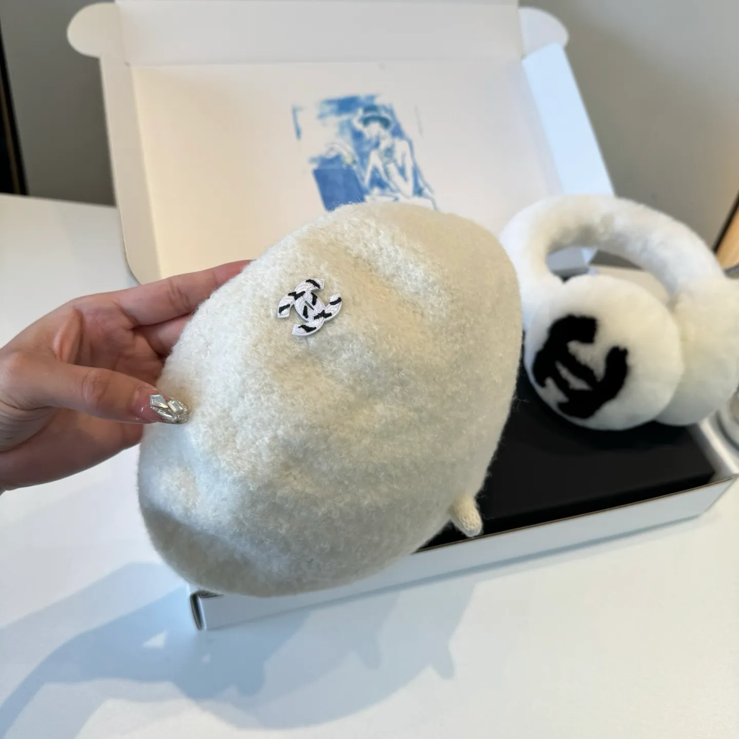 💰100¥ Chanel new cashmere beret, head circumference 57cm