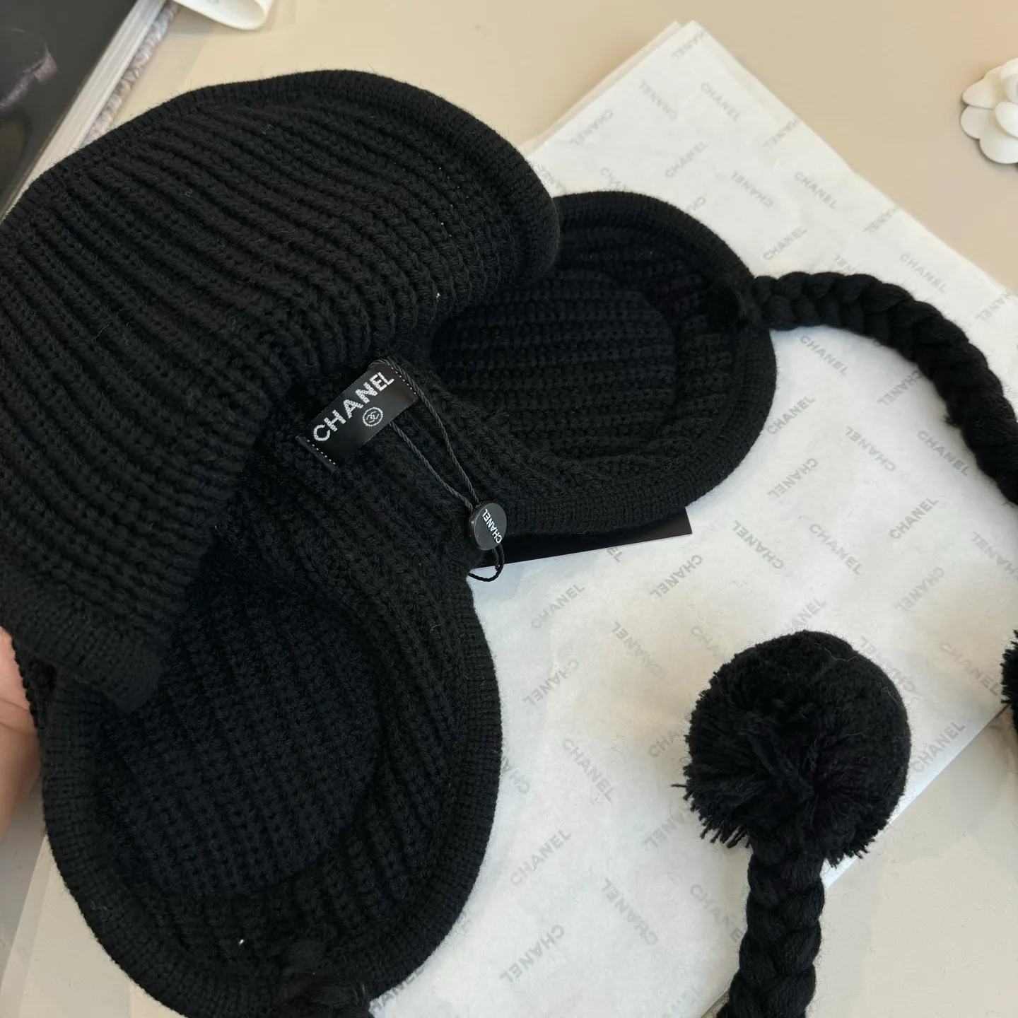 💰90¥ Chanel knitted beanie, ear protection hat