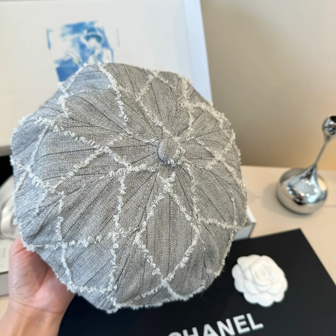 🉐160¥ Chanel new duck bill painter's hat, head circumference 57cm