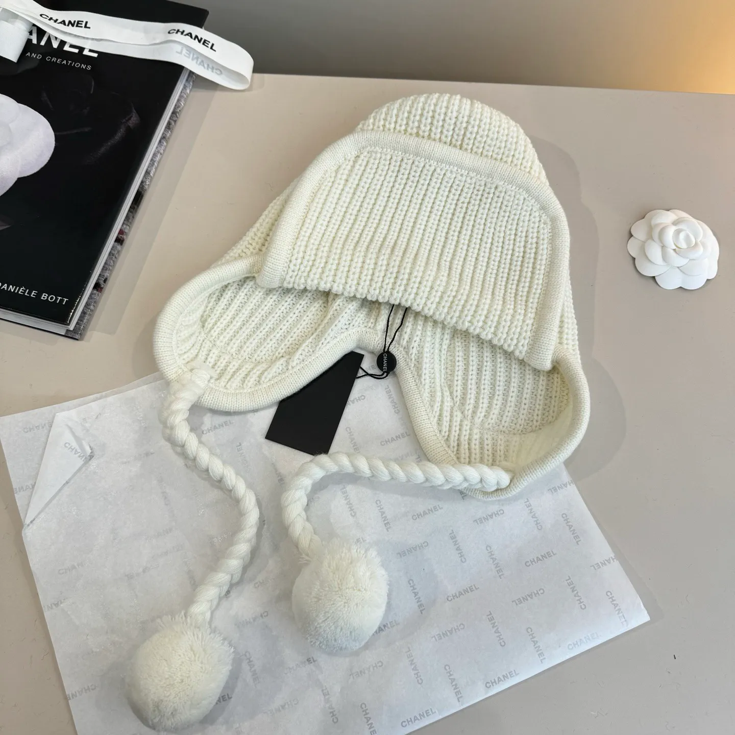 💰90¥ Chanel knitted beanie, ear protection hat