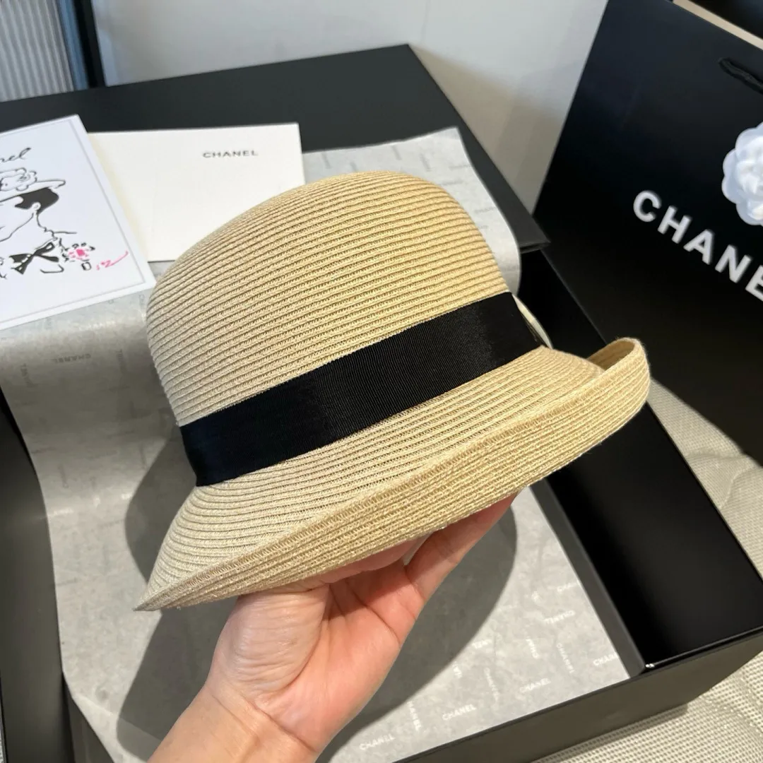 💰160¥ Chanel curled straw hat, head circumference 57cm