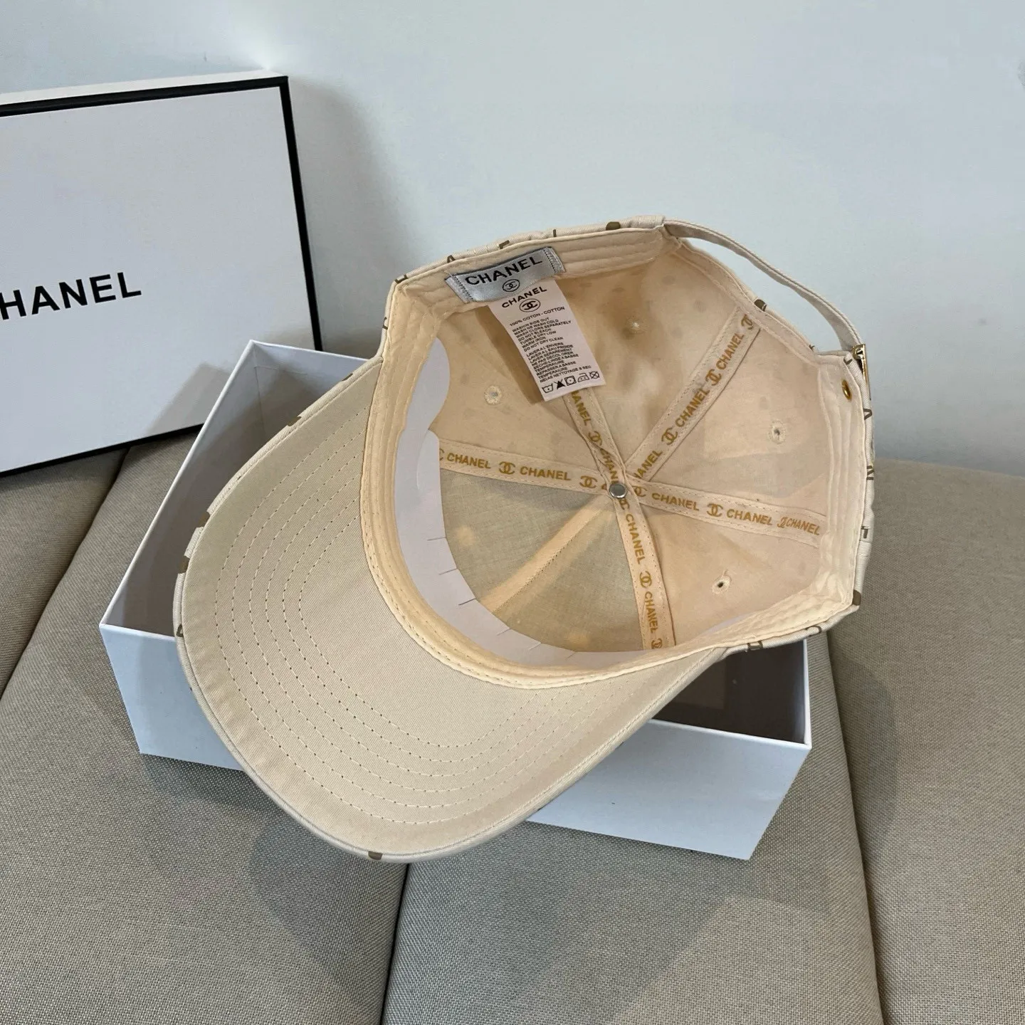 P66 CHANEL Chanel 2025 new small fragrance style big-name baseball cap, counter classic style, unisex, head circumference 57, four colors available