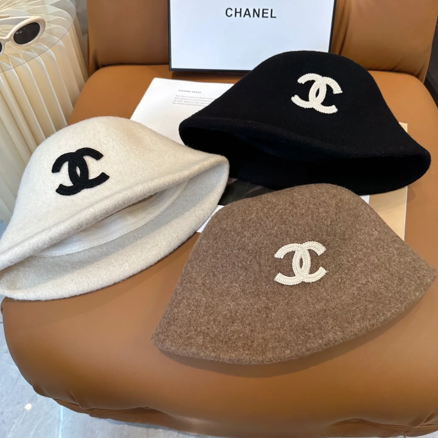 P76💛 Comes with dust bag [CHA Chanel] 2025 autumn and winter new style wool cashmere bucket hat, 🔆Quality goddess style ~ a must-have for going out on the street