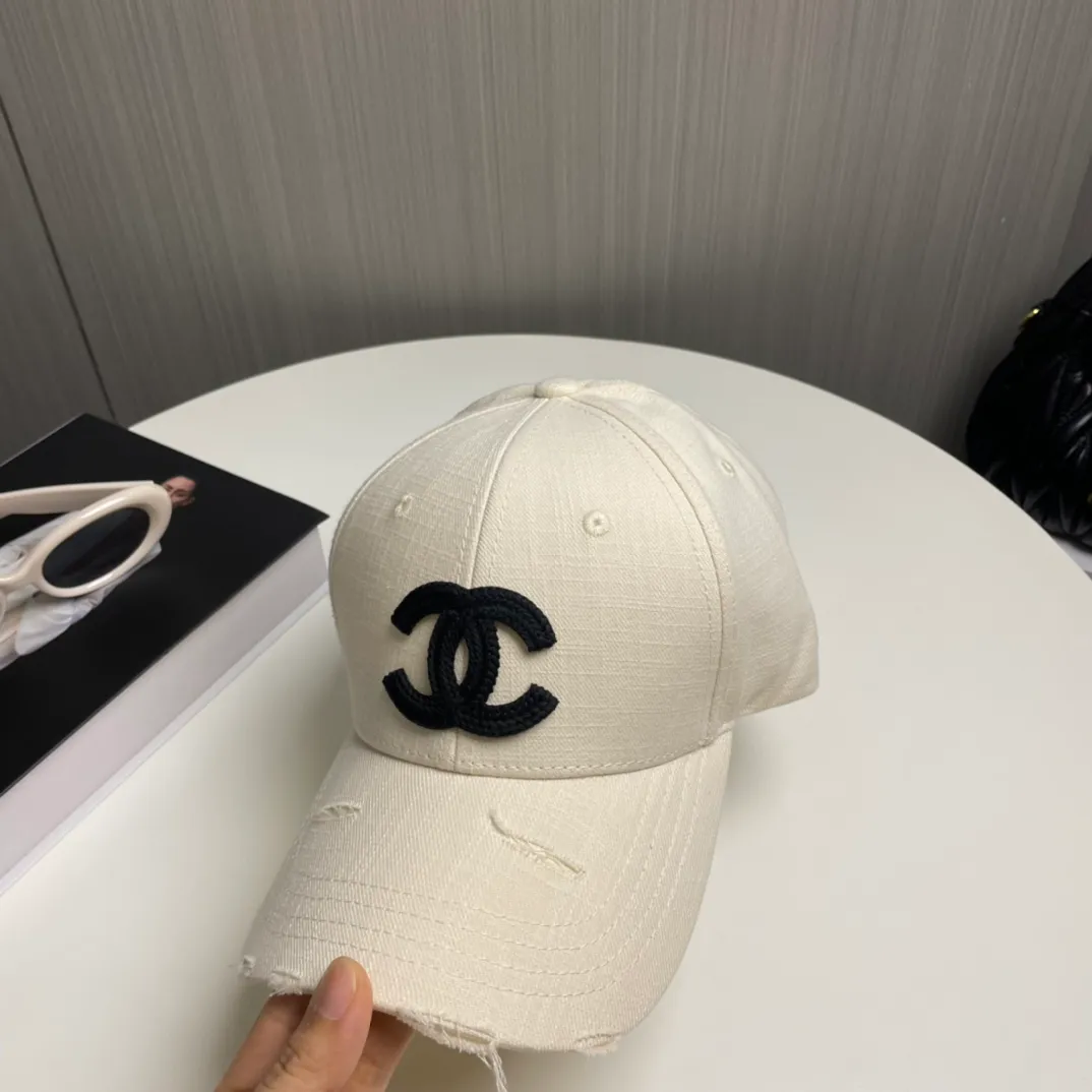 P66 CHANEL new baseball cap, classic and simple logo, fashionable and casual design, popular new product