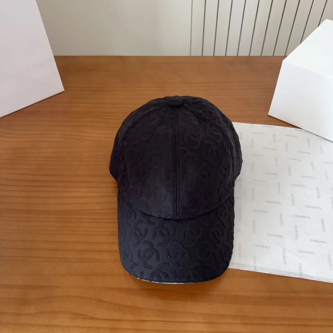 💰90 Chanel CHANEL new high-end baseball cap, Xiaoxiang logo is classic and simple, fashionable and casual design, popular new product