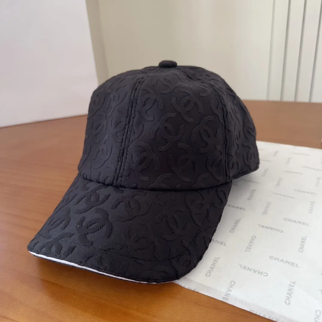 💰90 Chanel CHANEL new high-end baseball cap, Xiaoxiang logo is classic and simple, fashionable and casual design, popular new product