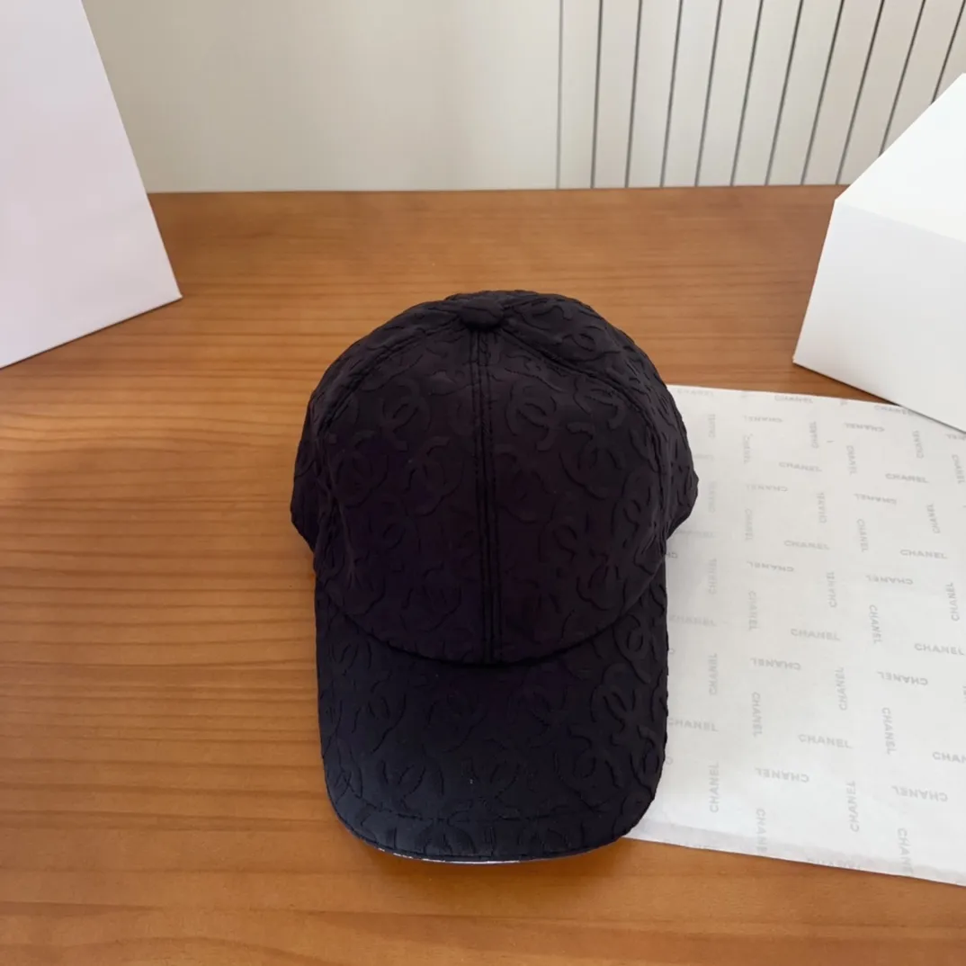 💰90 Chanel CHANEL new high-end baseball cap, Xiaoxiang logo is classic and simple, fashionable and casual design, popular new product