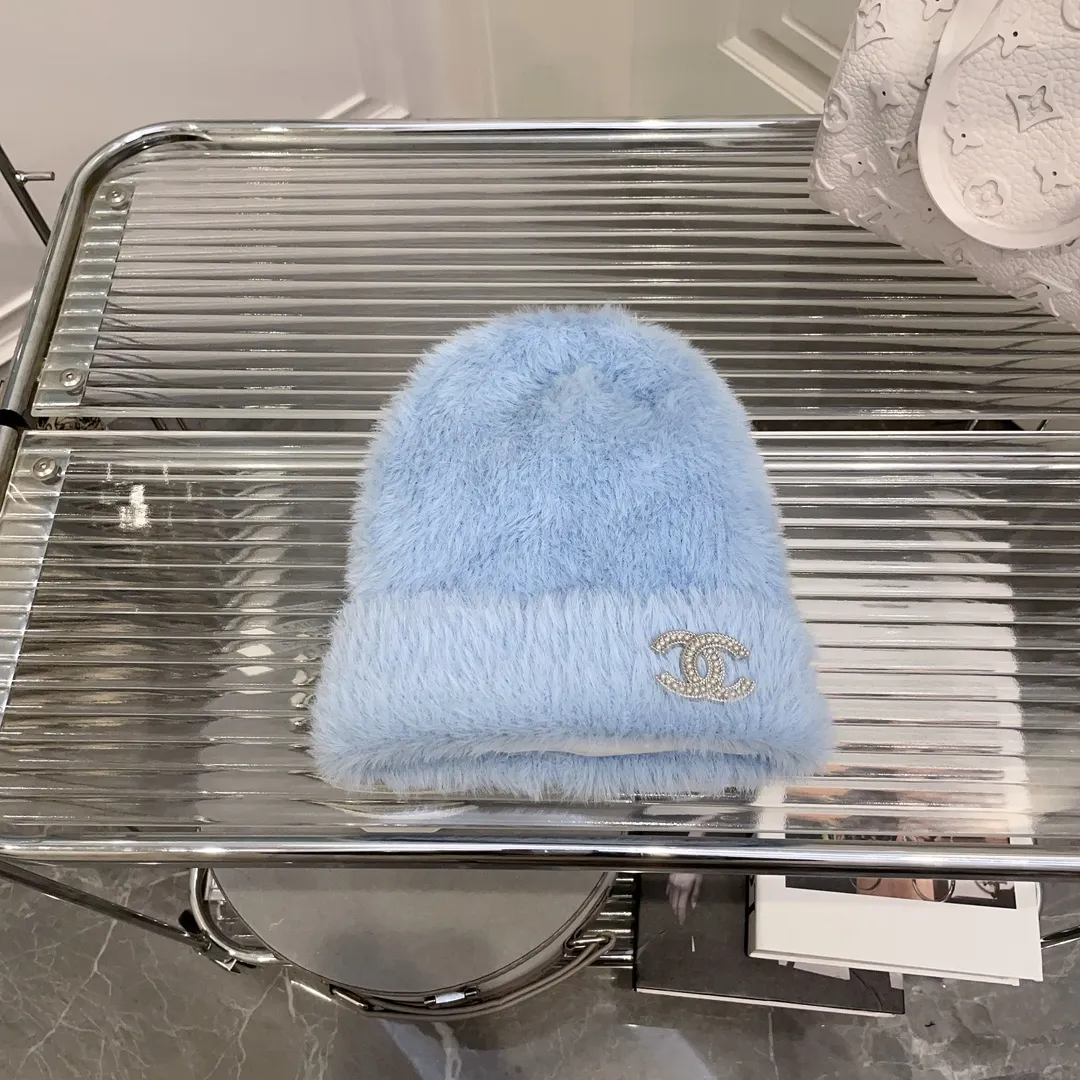 P56 CHANEL Chanel autumn and winter waterproof mink knitted cold hat Fairy gentle and sweet knitted wool hat Fried chicken soft and smooth fabric, great elasticity, super beautiful