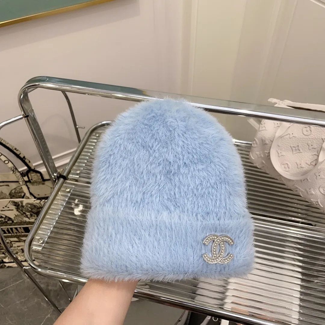 P56 CHANEL Chanel autumn and winter waterproof mink knitted cold hat Fairy gentle and sweet knitted wool hat Fried chicken soft and smooth fabric, great elasticity, super beautiful