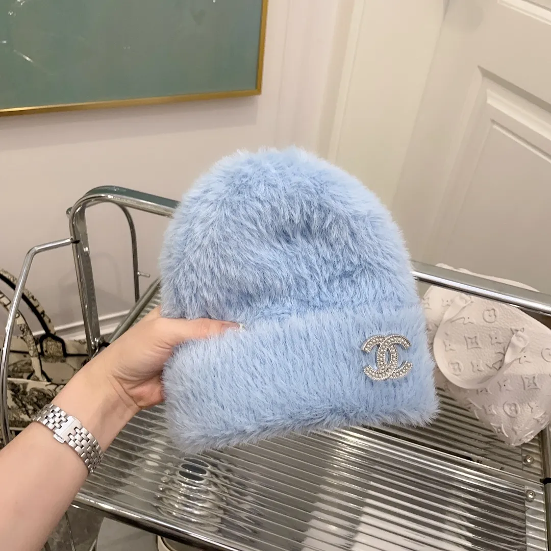 P56 CHANEL Chanel autumn and winter waterproof mink knitted cold hat Fairy gentle and sweet knitted wool hat Fried chicken soft and smooth fabric, great elasticity, super beautiful