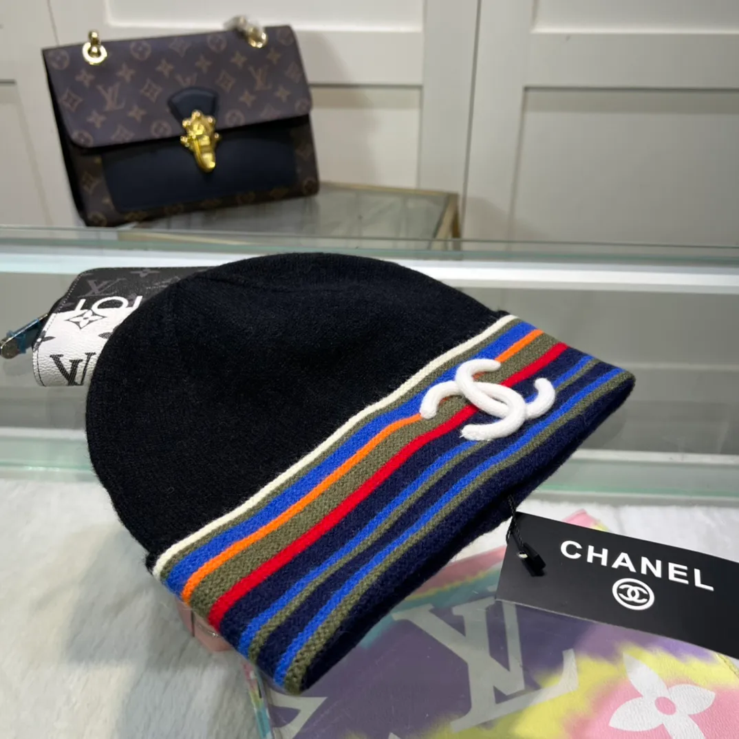60💰Chanel official website released, CHANEL small and popular knitted hat! Xiaohongshu’s new product is released, it’s so 🉑️, high-elastic fabric, classic colors, same style for men and women.