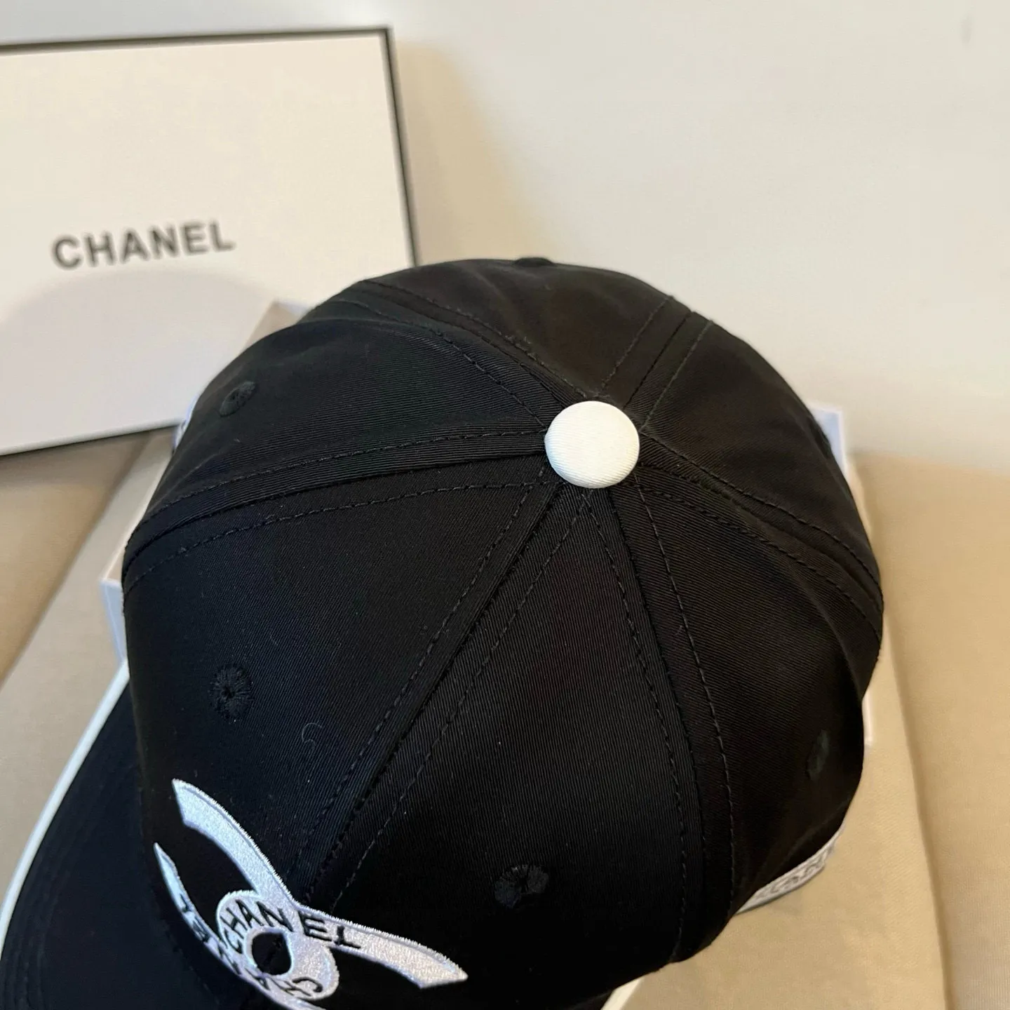 P70 CHANEL Chanel 2025 new small fragrance big-name baseball cap, counter classic style, unisex, head circumference 57