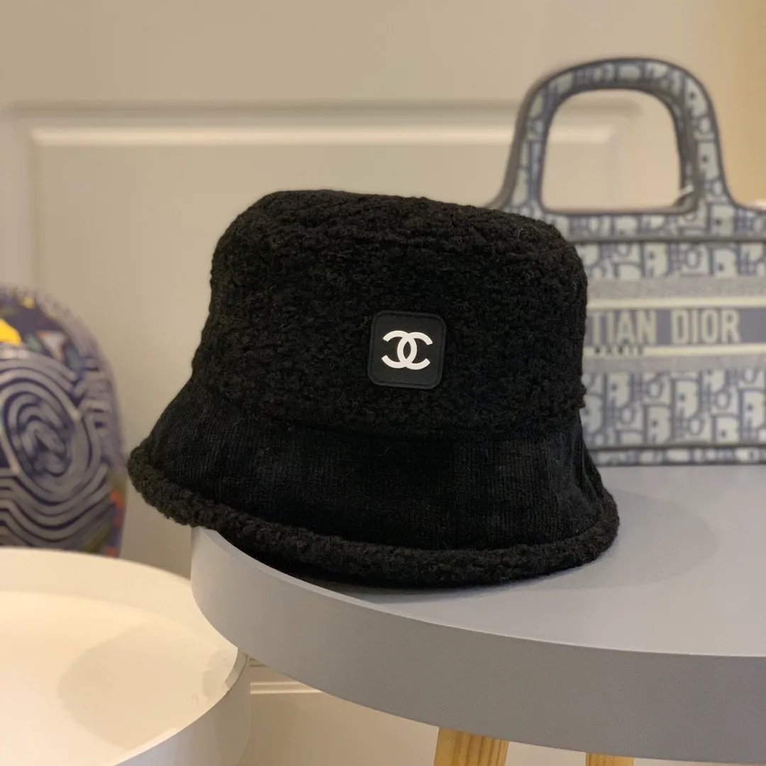 P100 CHANEL Chanel autumn and winter new women's fisherman hat women's lamb velvet hat warm Korean version versatile fashion embroidered basin hat