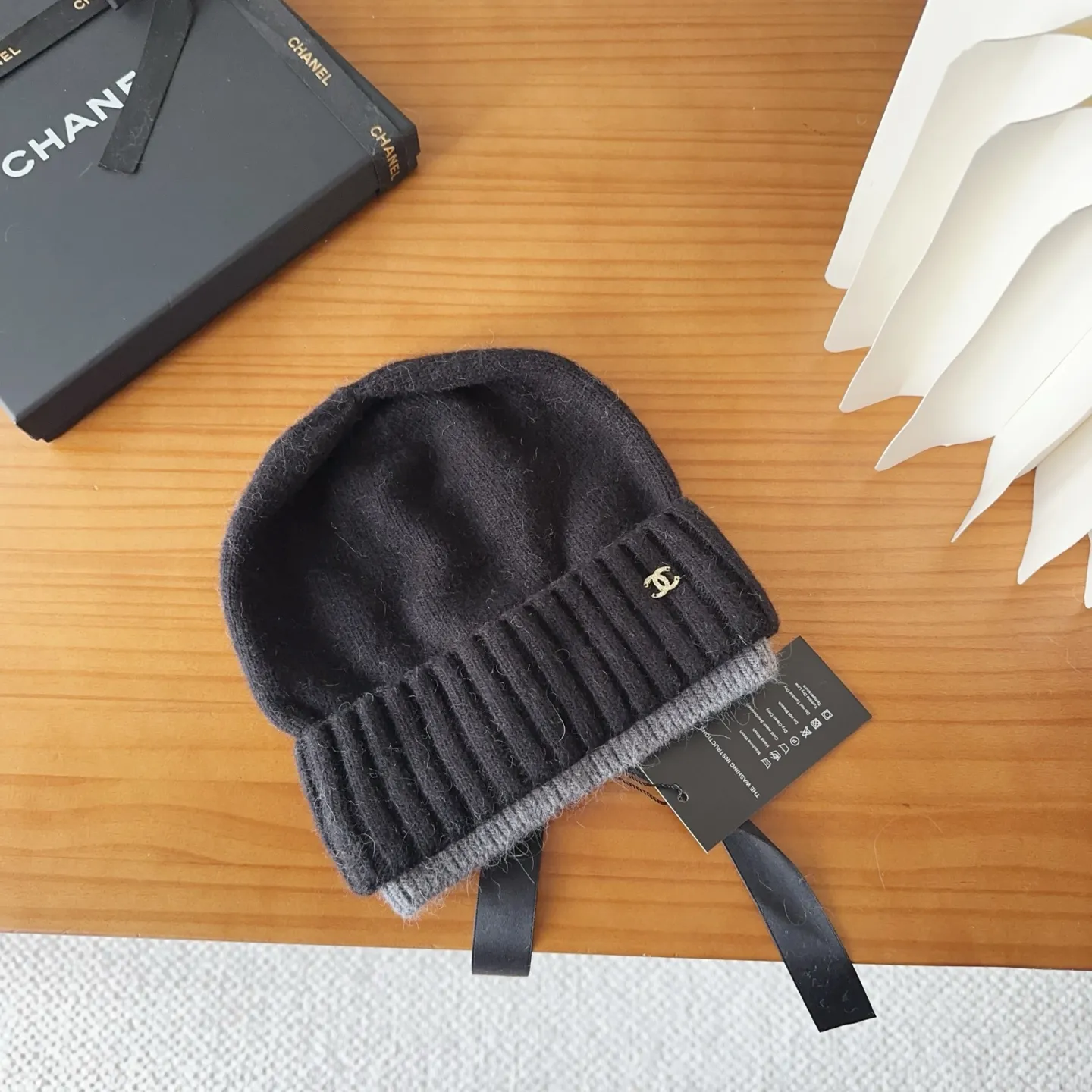 💰80 Chanel official website releases CHANEL small and popular knitted hat! Xiaohongshu’s new product is released, it’s so 🉑️, high-elastic fabric, classic colors, same style for men and women.