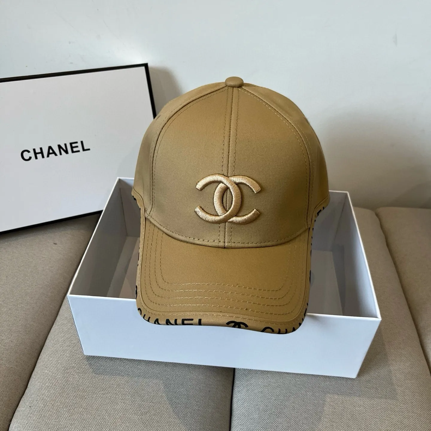 P60 CHANEL new baseball cap, Xiaoxiang classic and simple, fashionable and casual design, popular new product