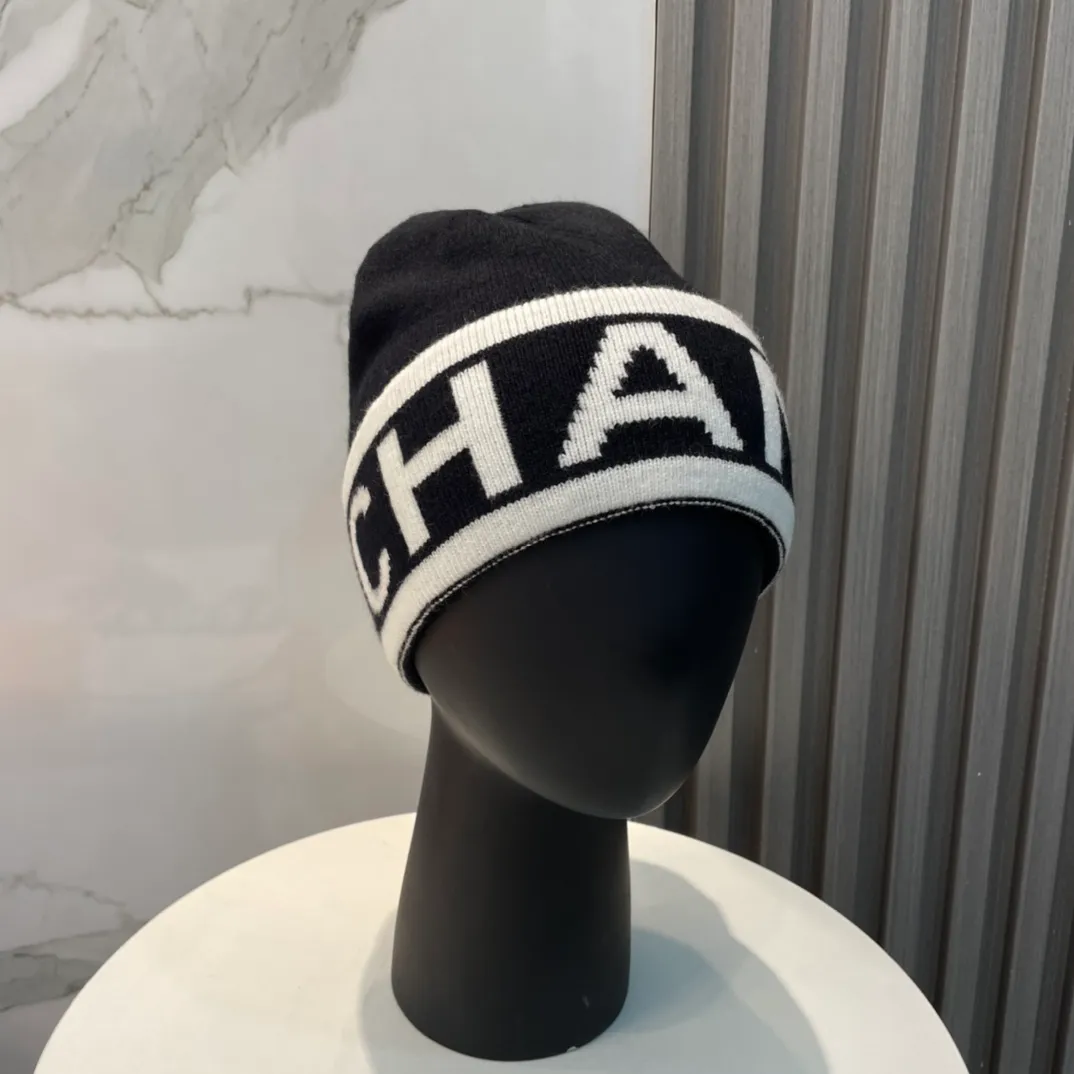 P60 comes with dust bag 🌺 [CHANEL] New wool knitted hat, Xiaohongshu, recommended by major Internet celebrities! Thicker and warmer, fashionable and popular🌸First-class texture, the best brand for keeping warm in autumn and winter, order now, limited quantity available