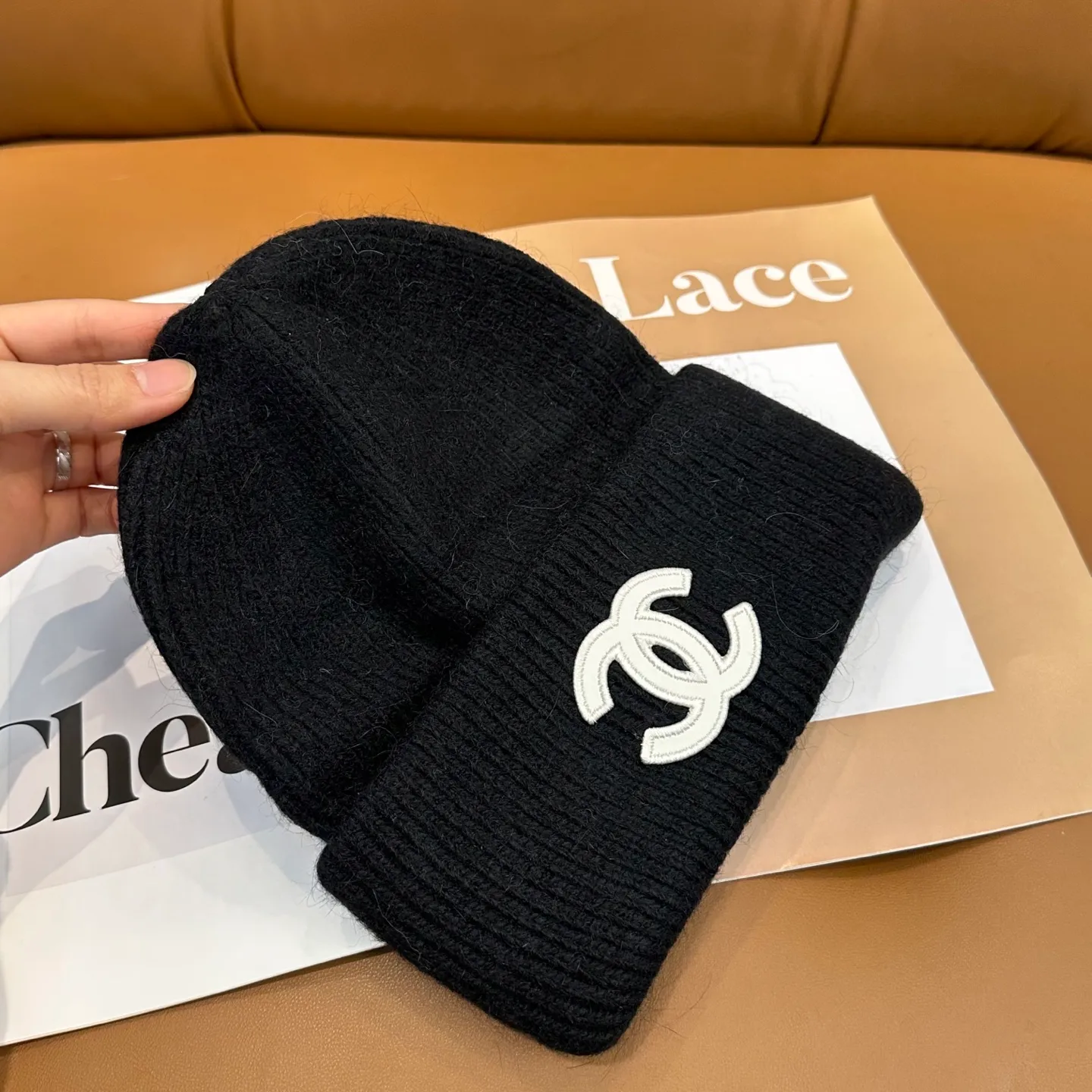 P60 CHANEL small and popular knitted hat! Xiaohongshu’s new product is released, it’s so 🉑️, high-elastic fabric, classic colors, same style for men and women.
