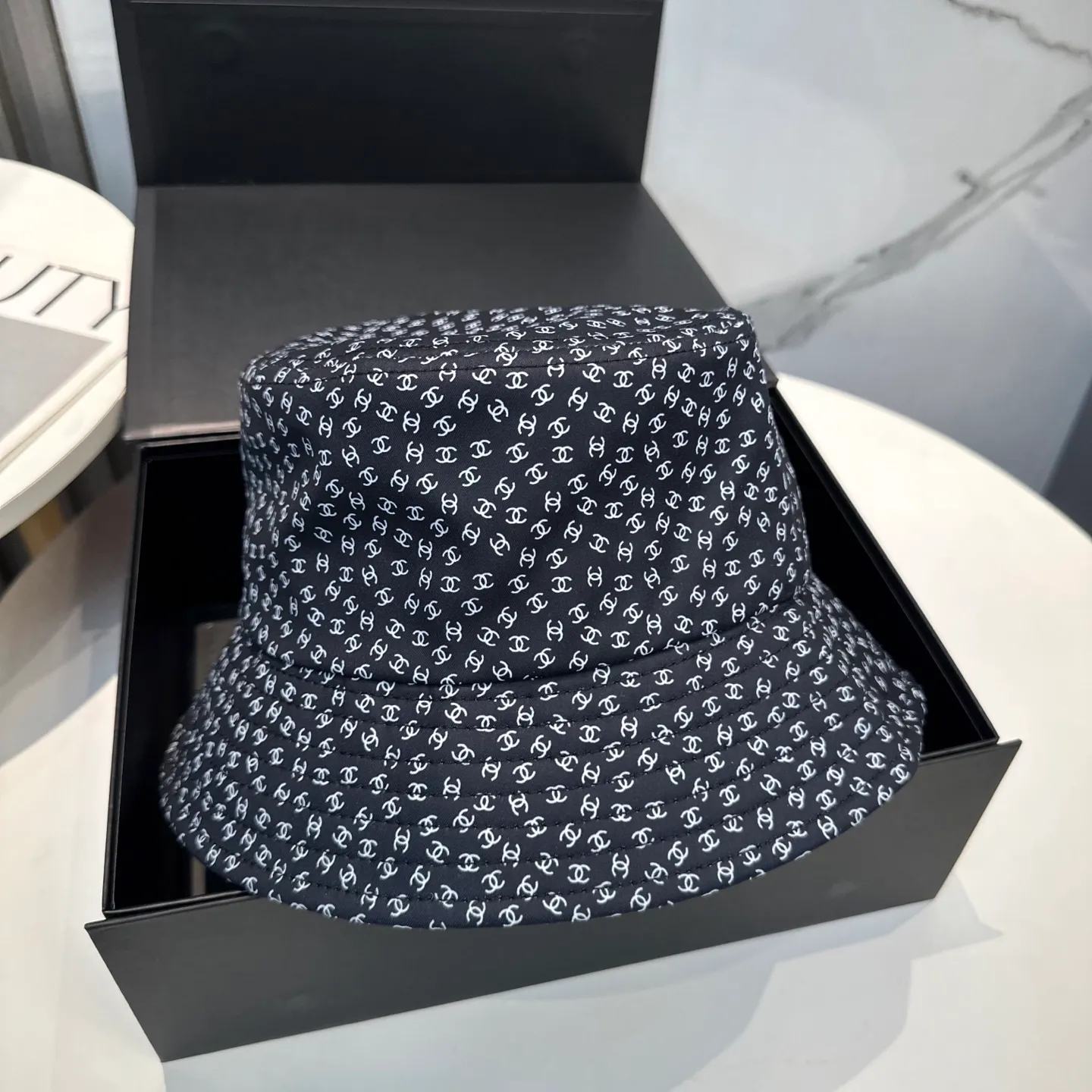 P70 CHANEL] New jacquard logo bucket hat 🧢New model shipped, big brand style is super easy to match, hurry up and get it