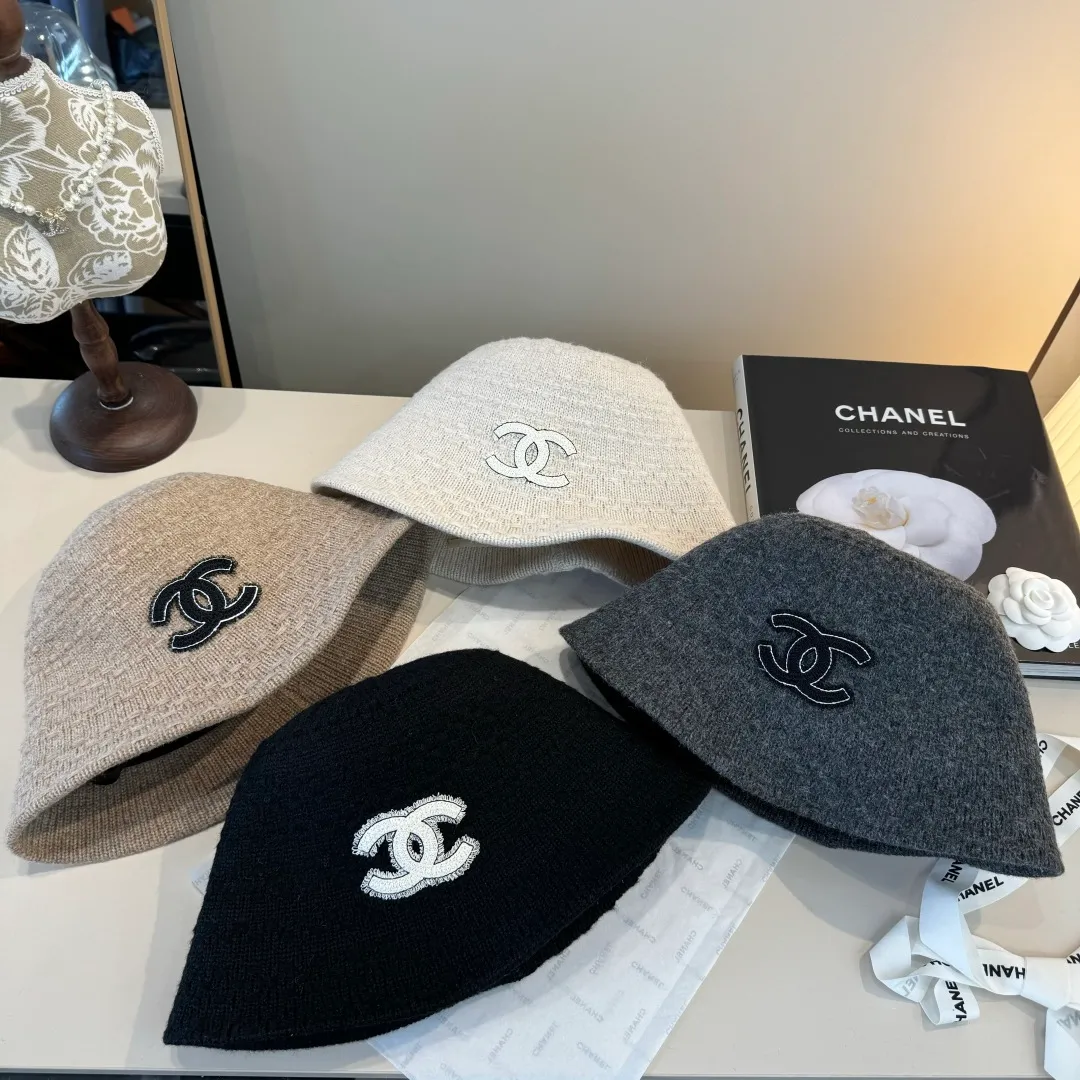 Chanel Chanel new wool bucket hat, foldable