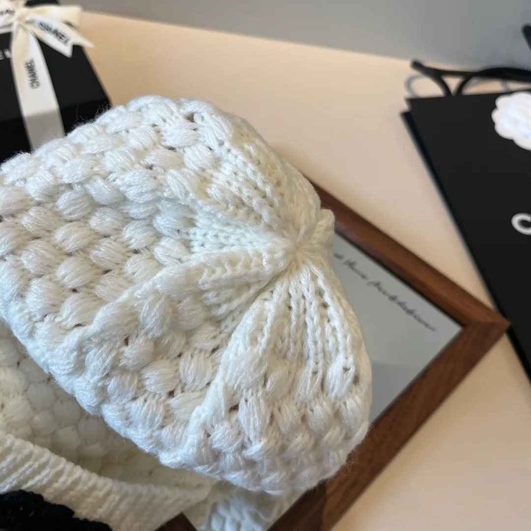 💰70¥ Chanel knitted beanie
